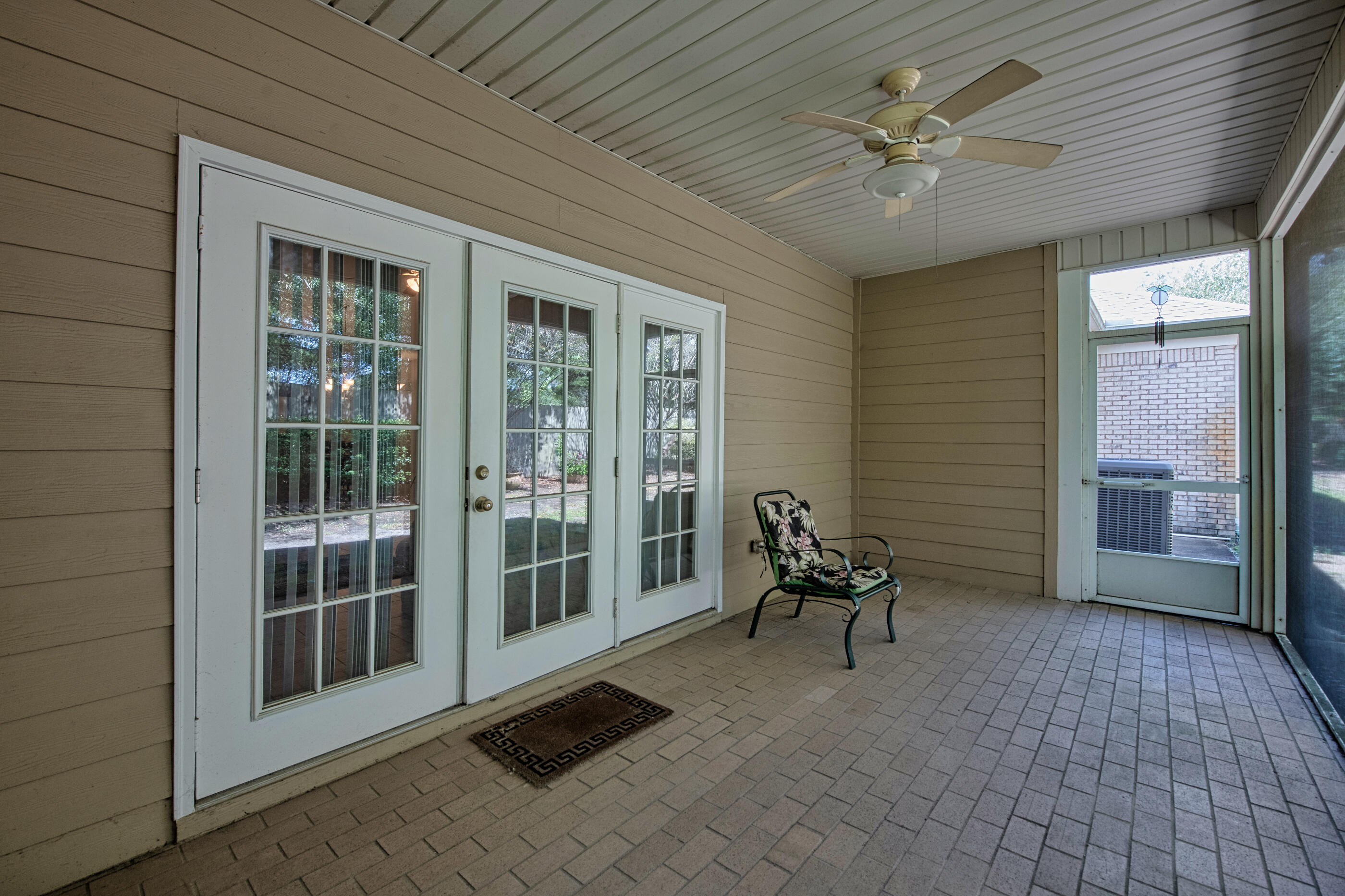 DIAMOND LAKES - Residential