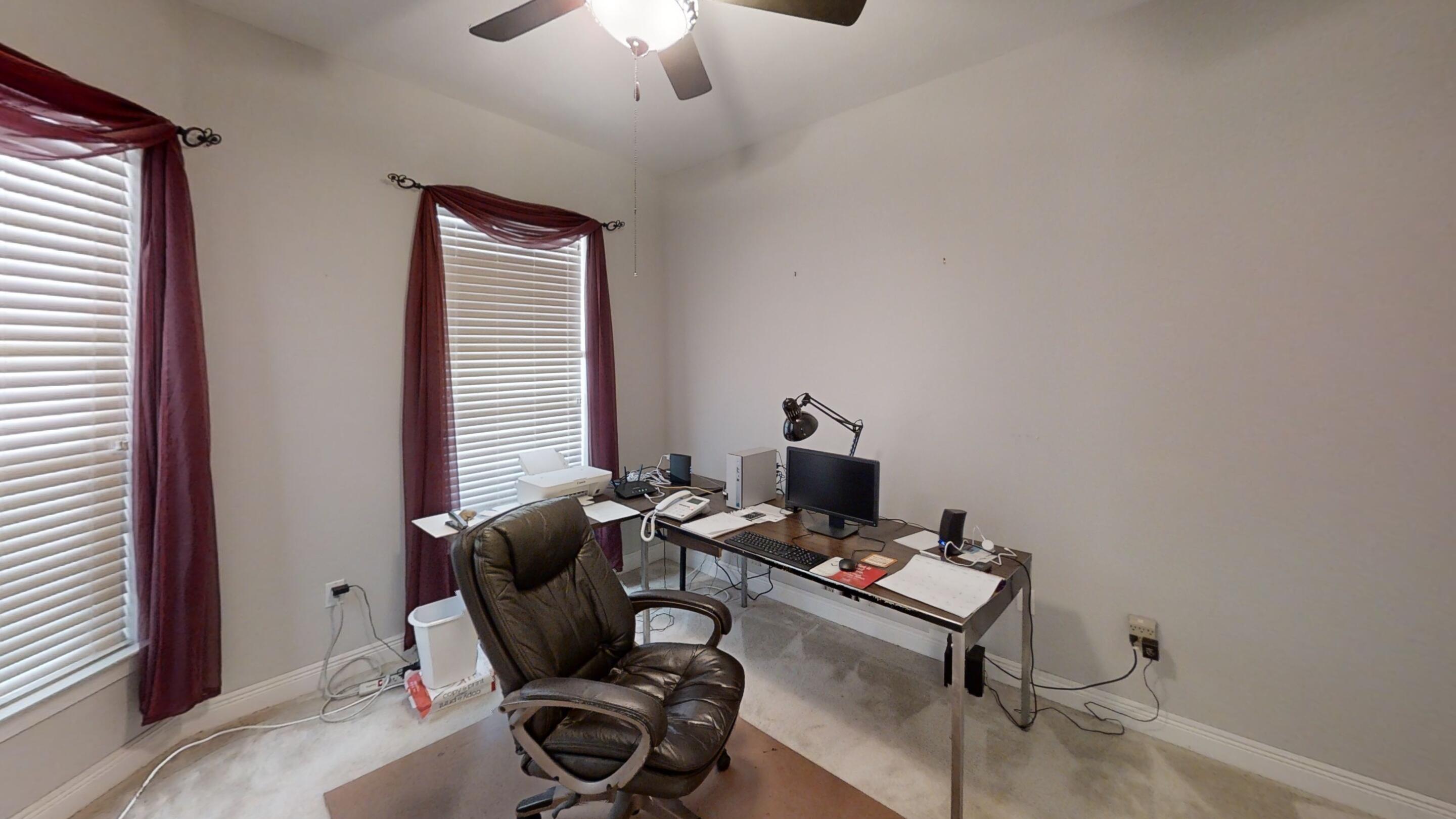 DIAMOND LAKES - Residential