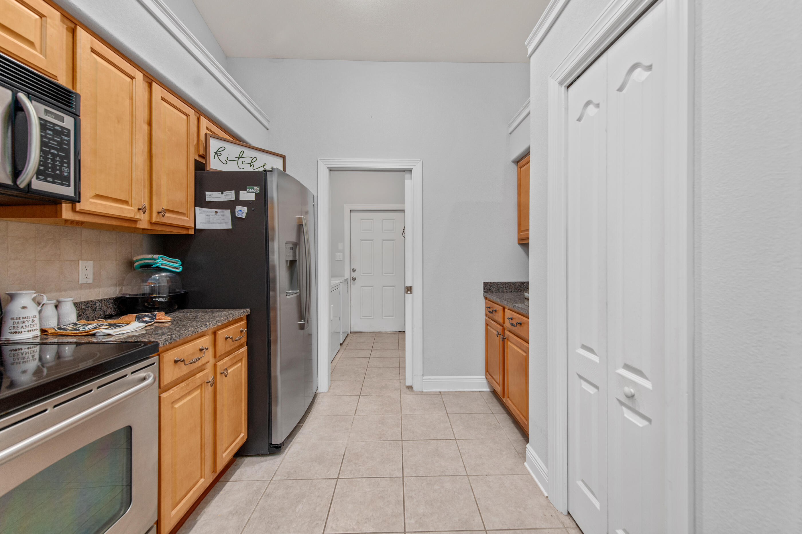 DIAMOND LAKES - Residential