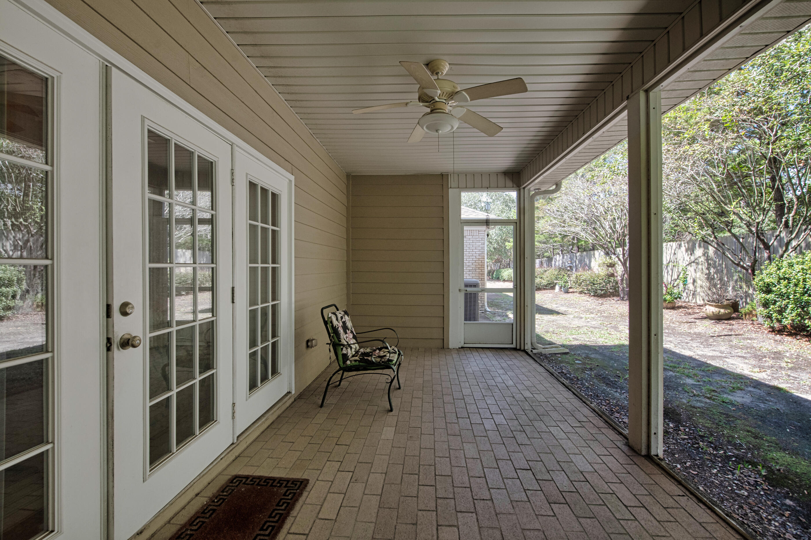 DIAMOND LAKES - Residential