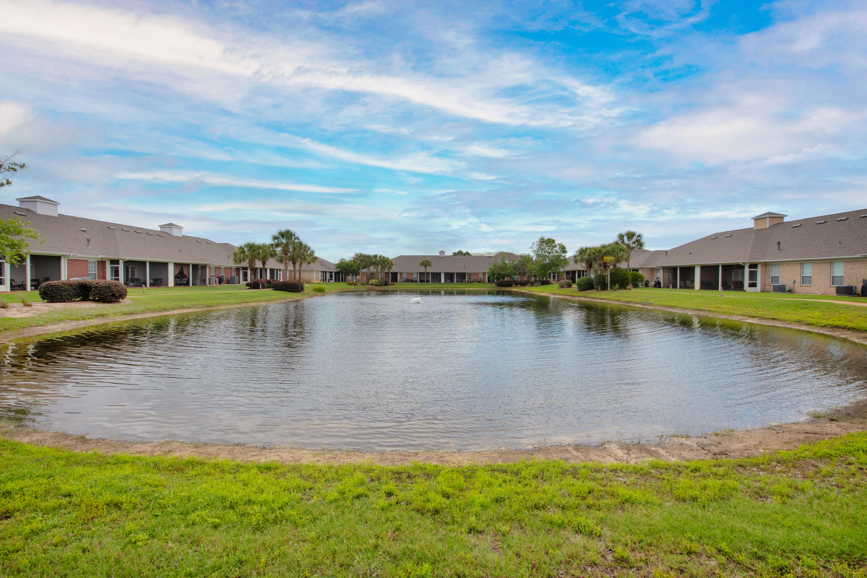 DIAMOND LAKES - Residential