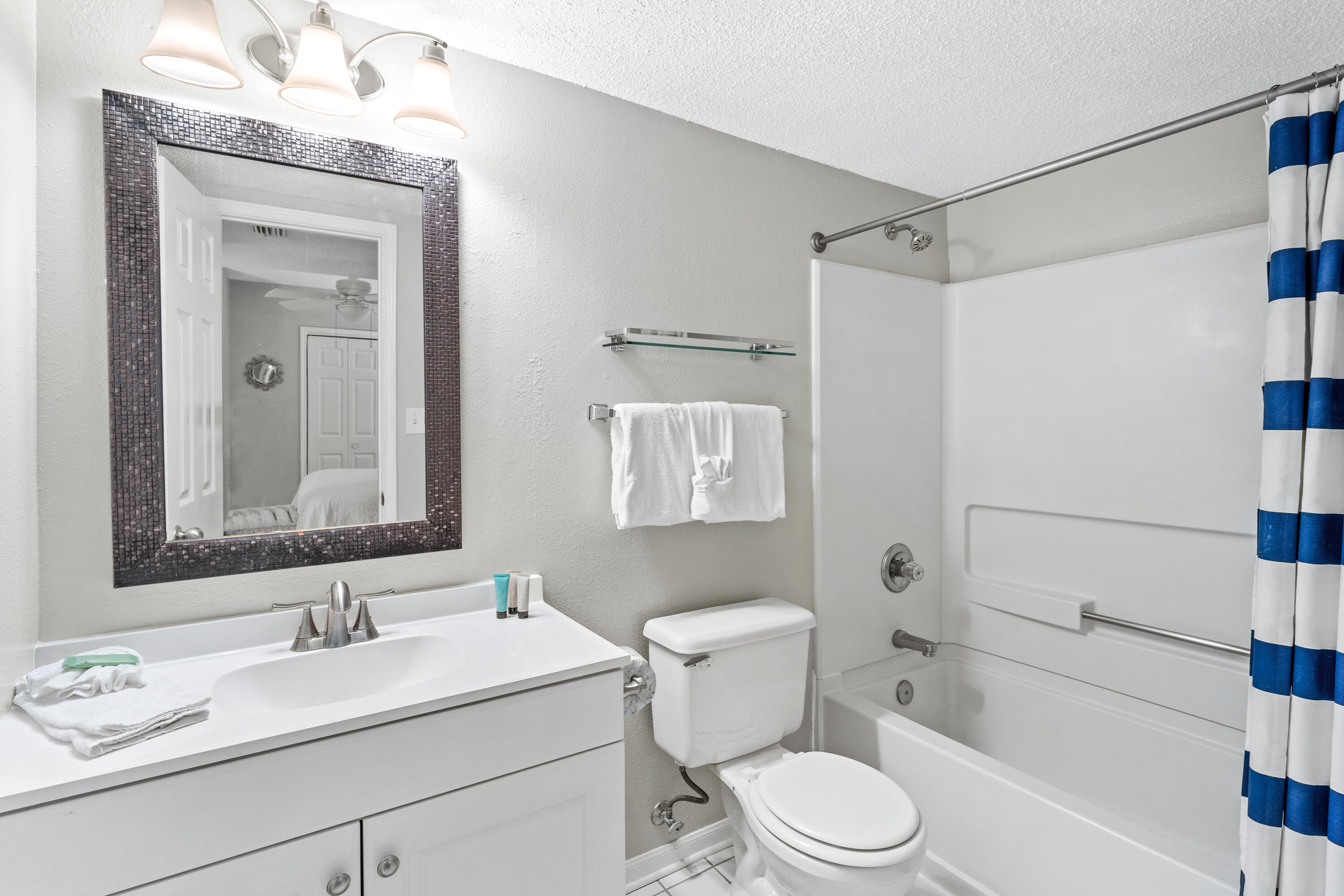 EMERALD TOWERS WEST CONDO - Residential