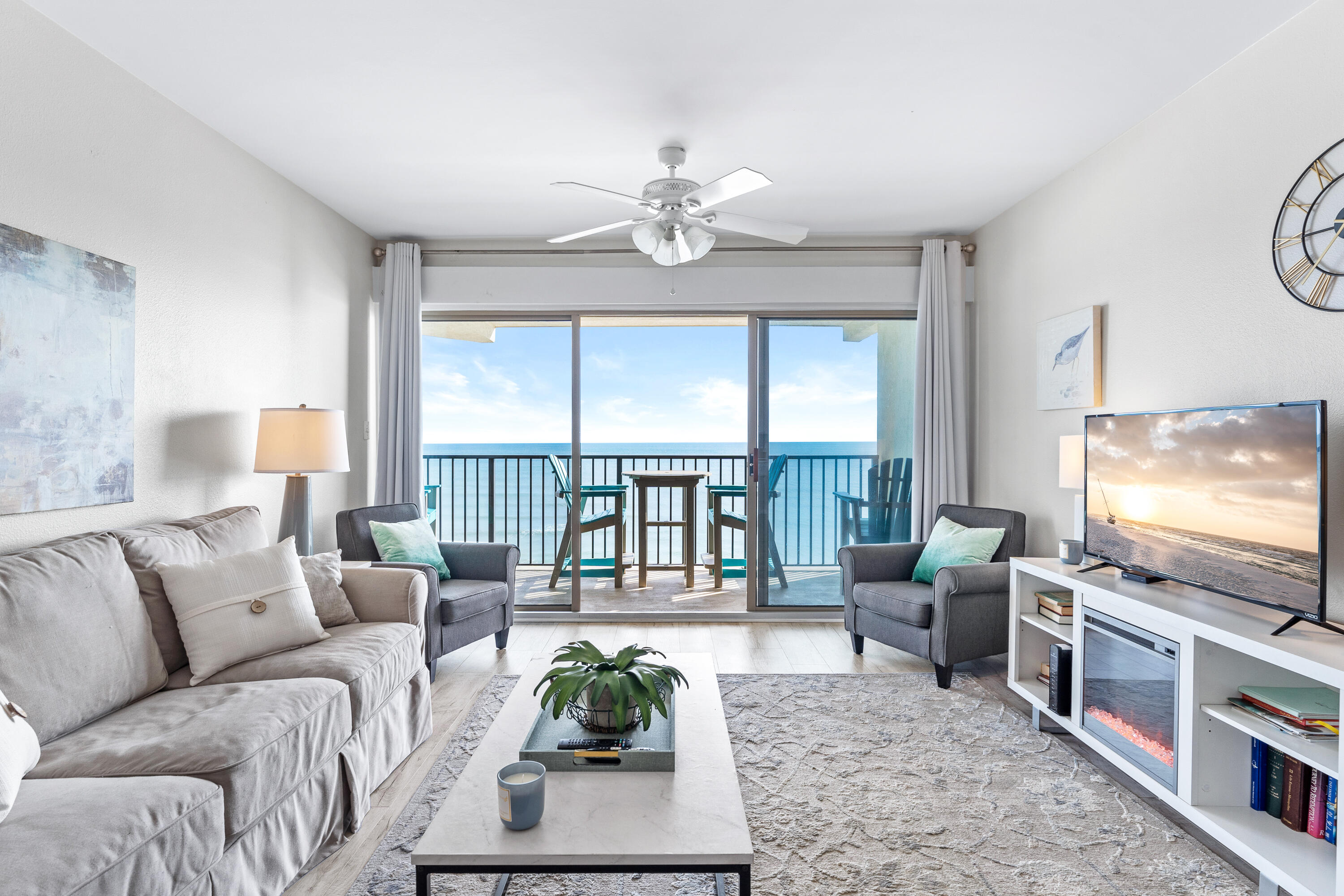 EMERALD TOWERS WEST CONDO - Residential