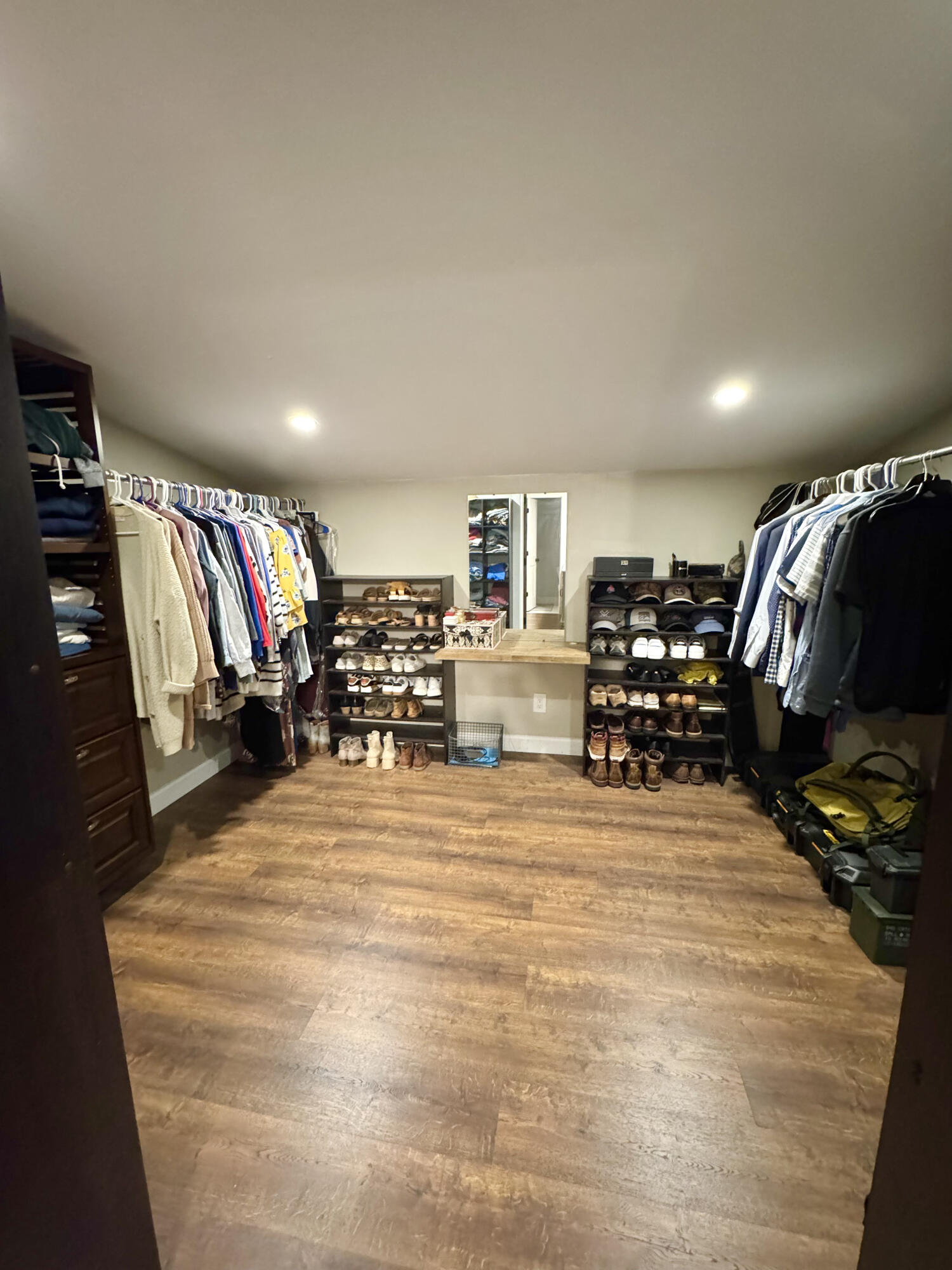 PINEWOOD ESTATES - Residential Lease