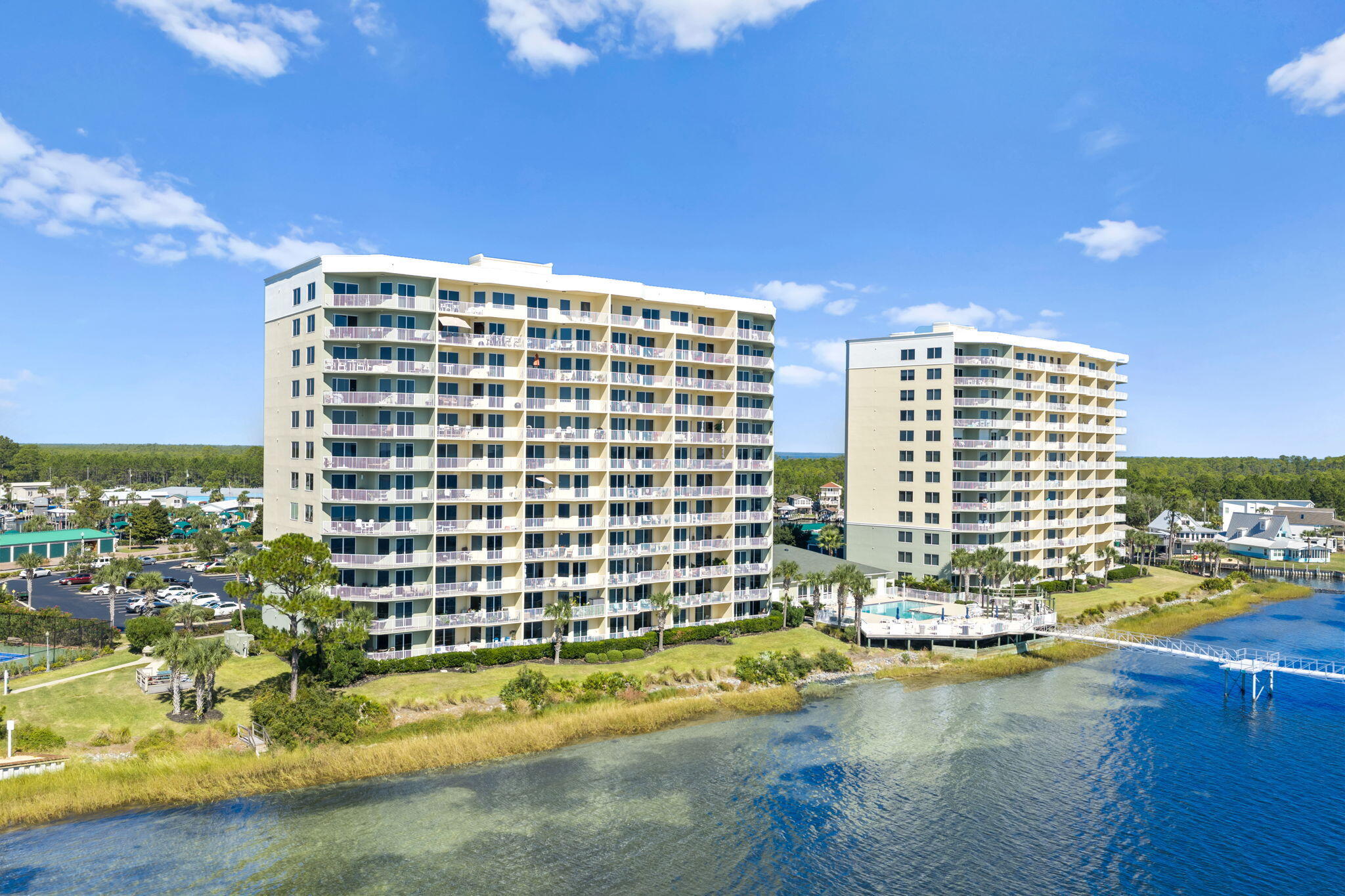 Hibiscus by the Bay Tower 1 - Residential