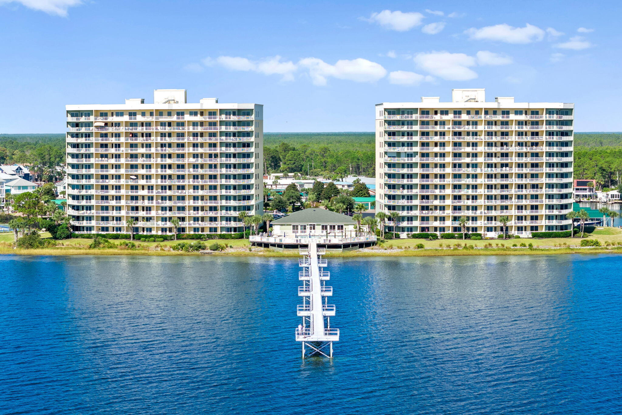 Hibiscus by the Bay Tower 1 - Residential