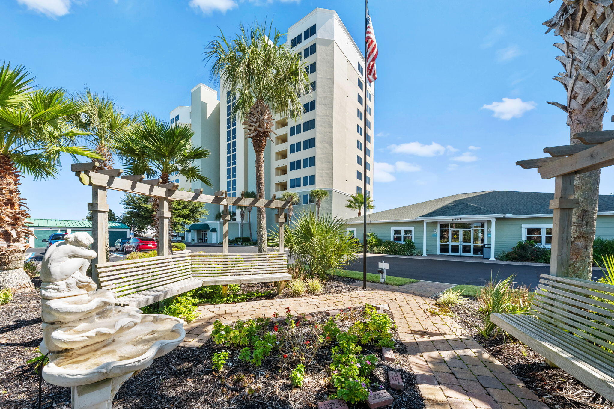 Hibiscus by the Bay Tower 1 - Residential