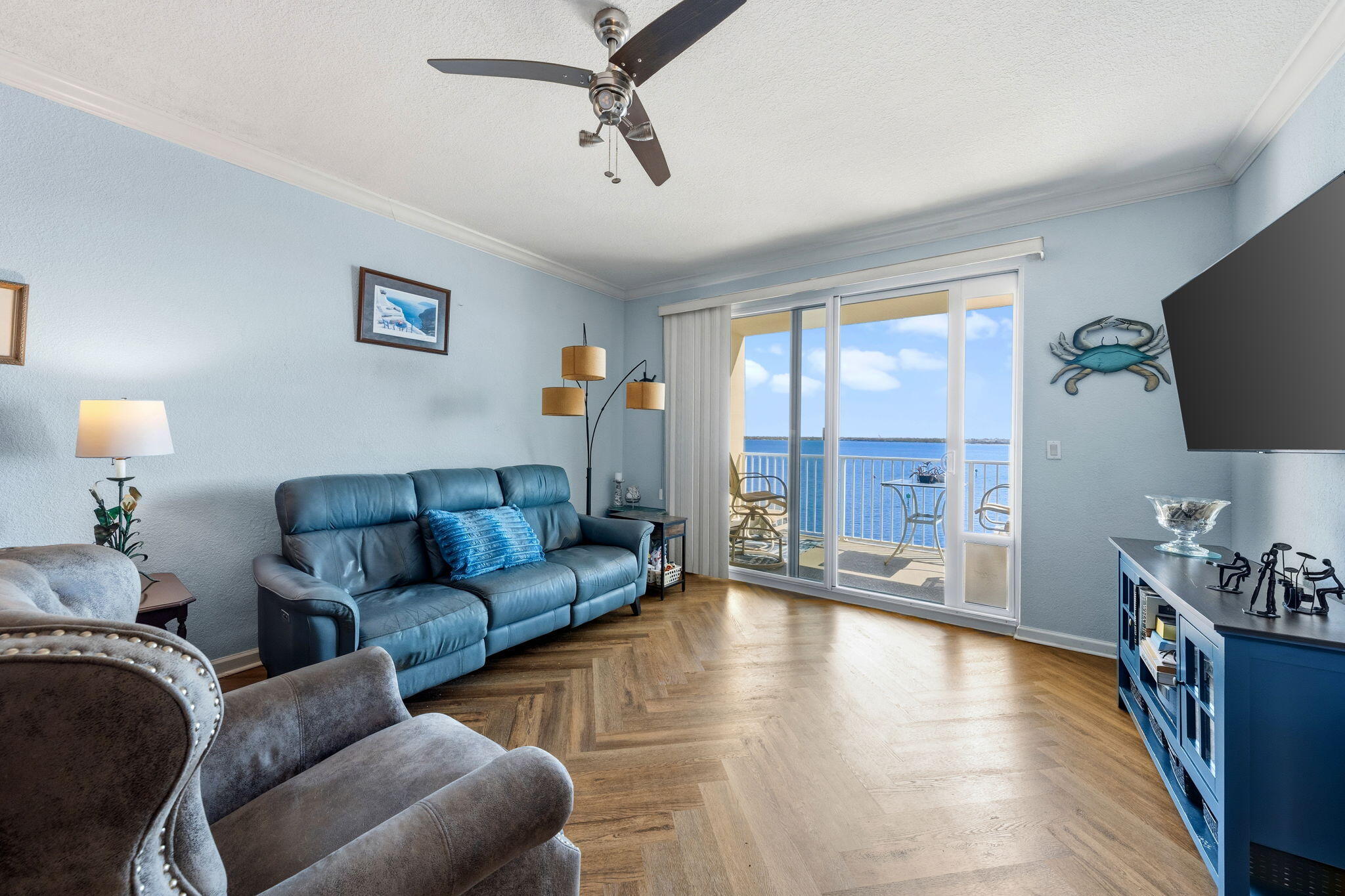 Hibiscus by the Bay Tower 1 - Residential