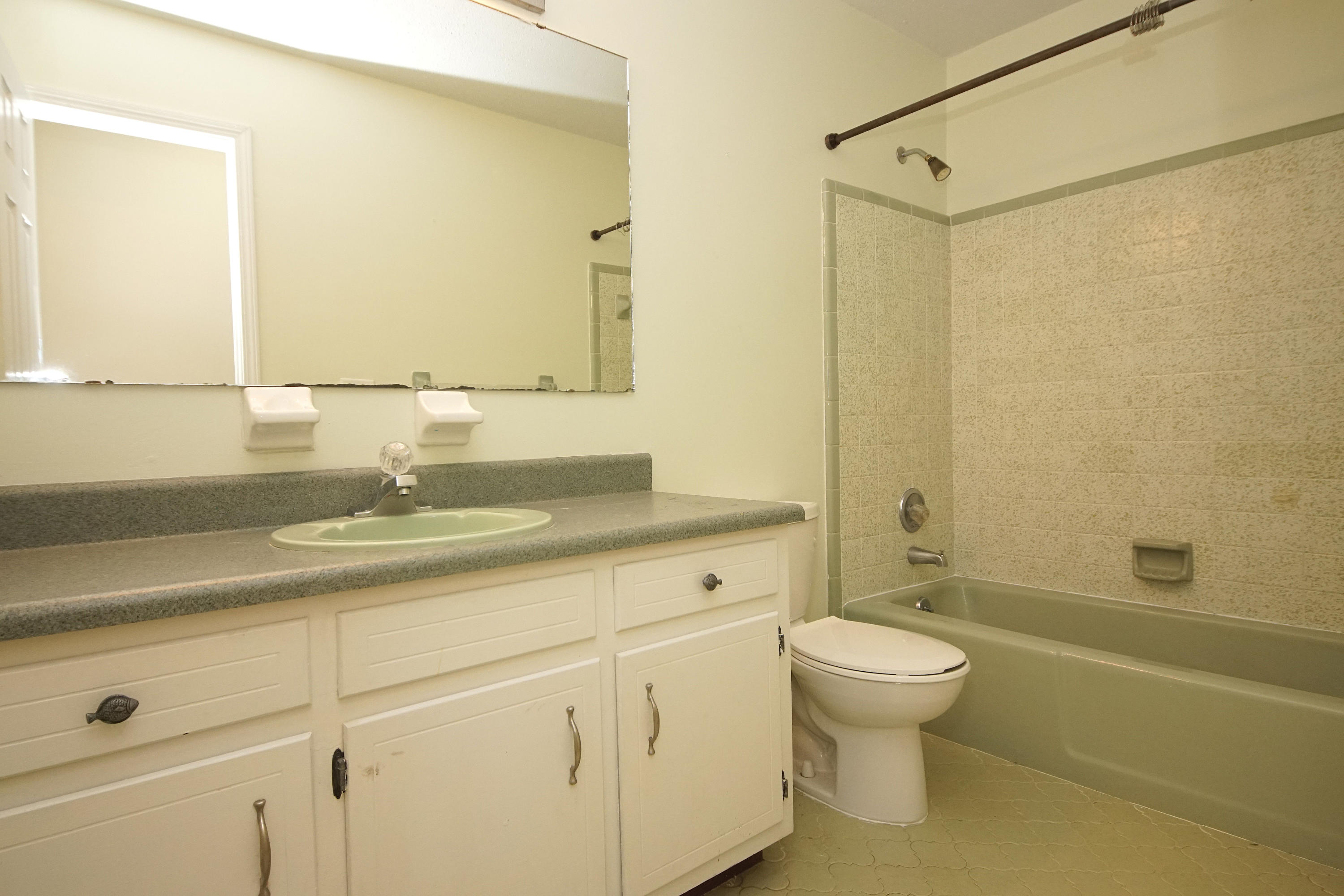 LAKE LORRAINE ESTATES 3 - Residential