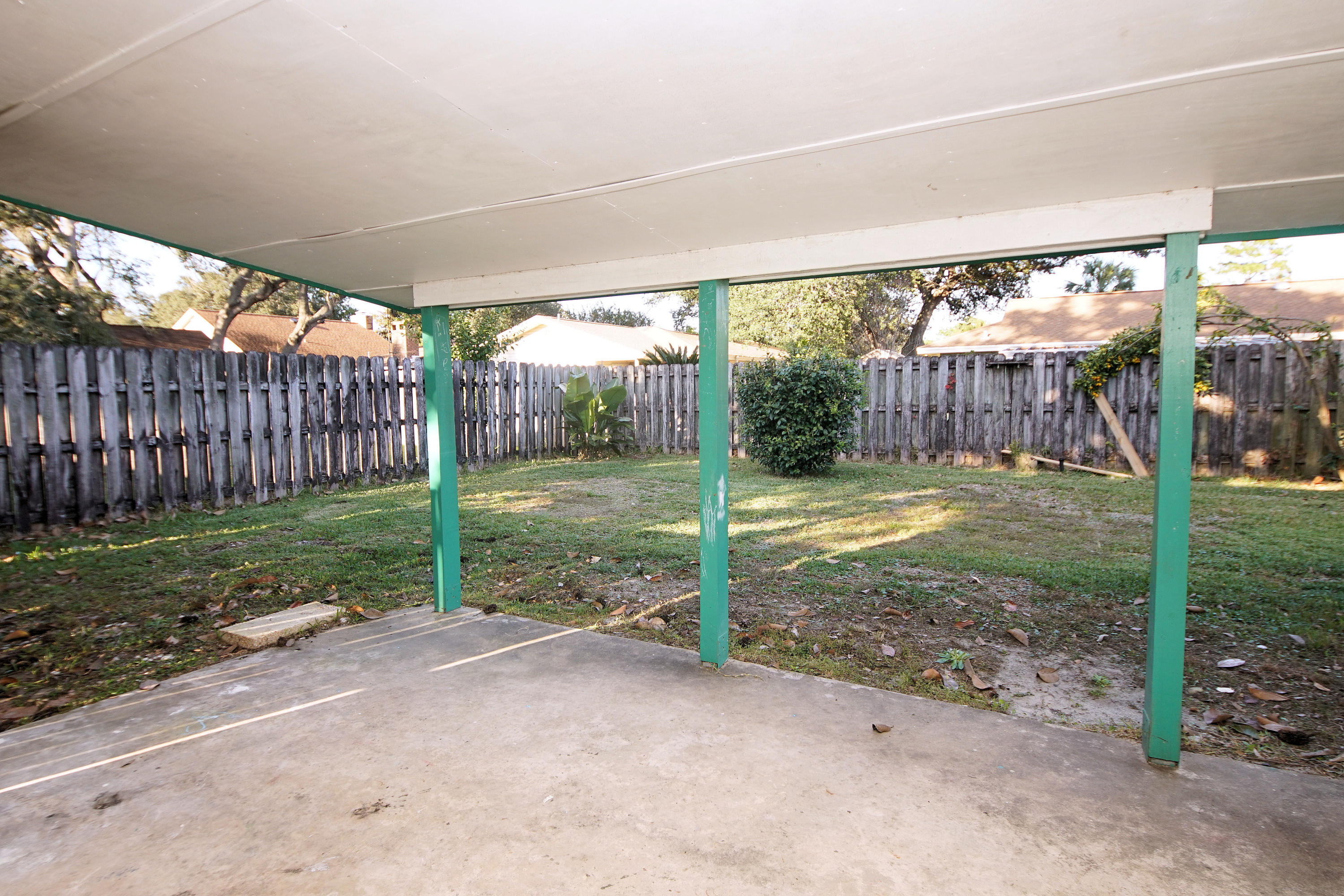 LAKE LORRAINE ESTATES 3 - Residential