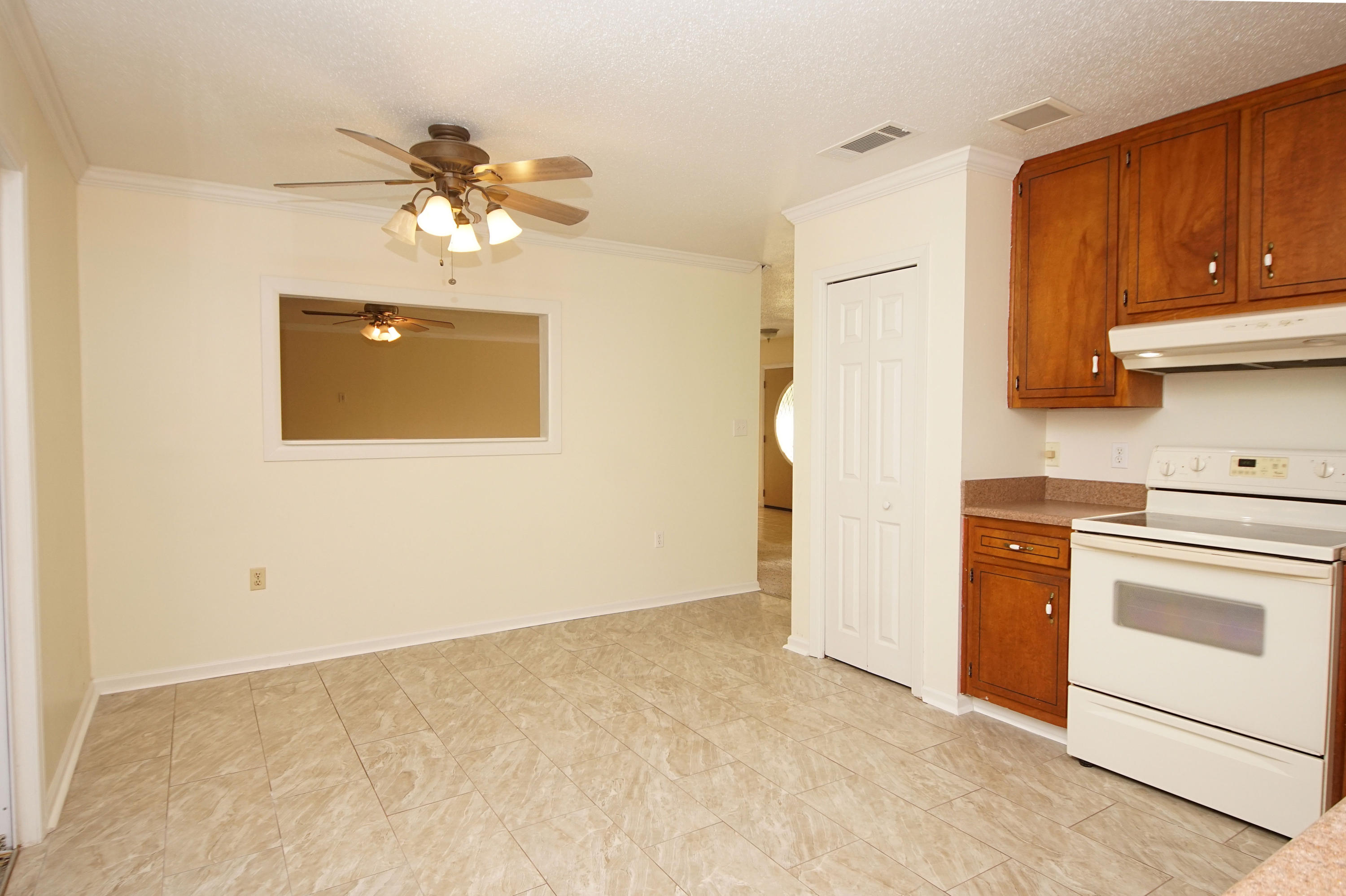 LAKE LORRAINE ESTATES 3 - Residential