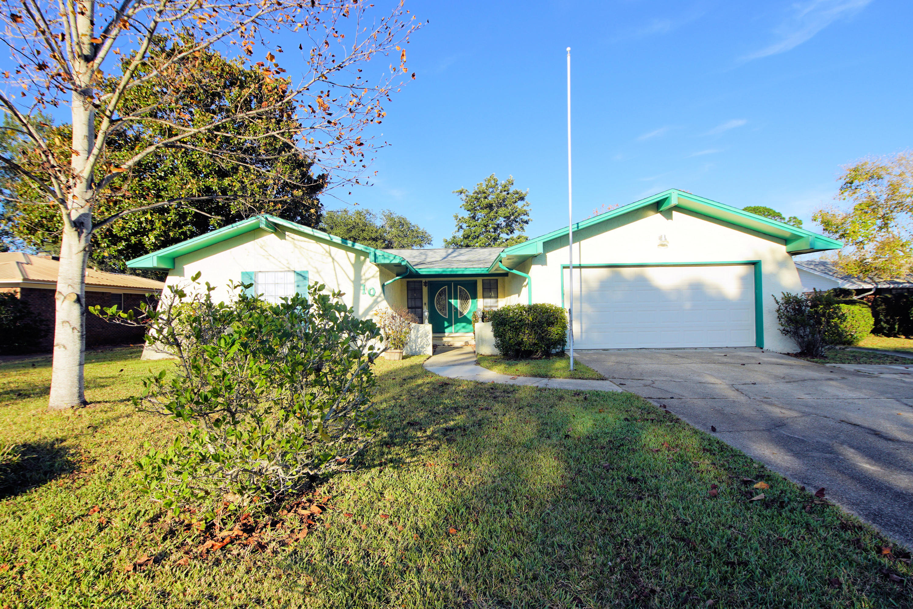 LAKE LORRAINE ESTATES 3 - Residential