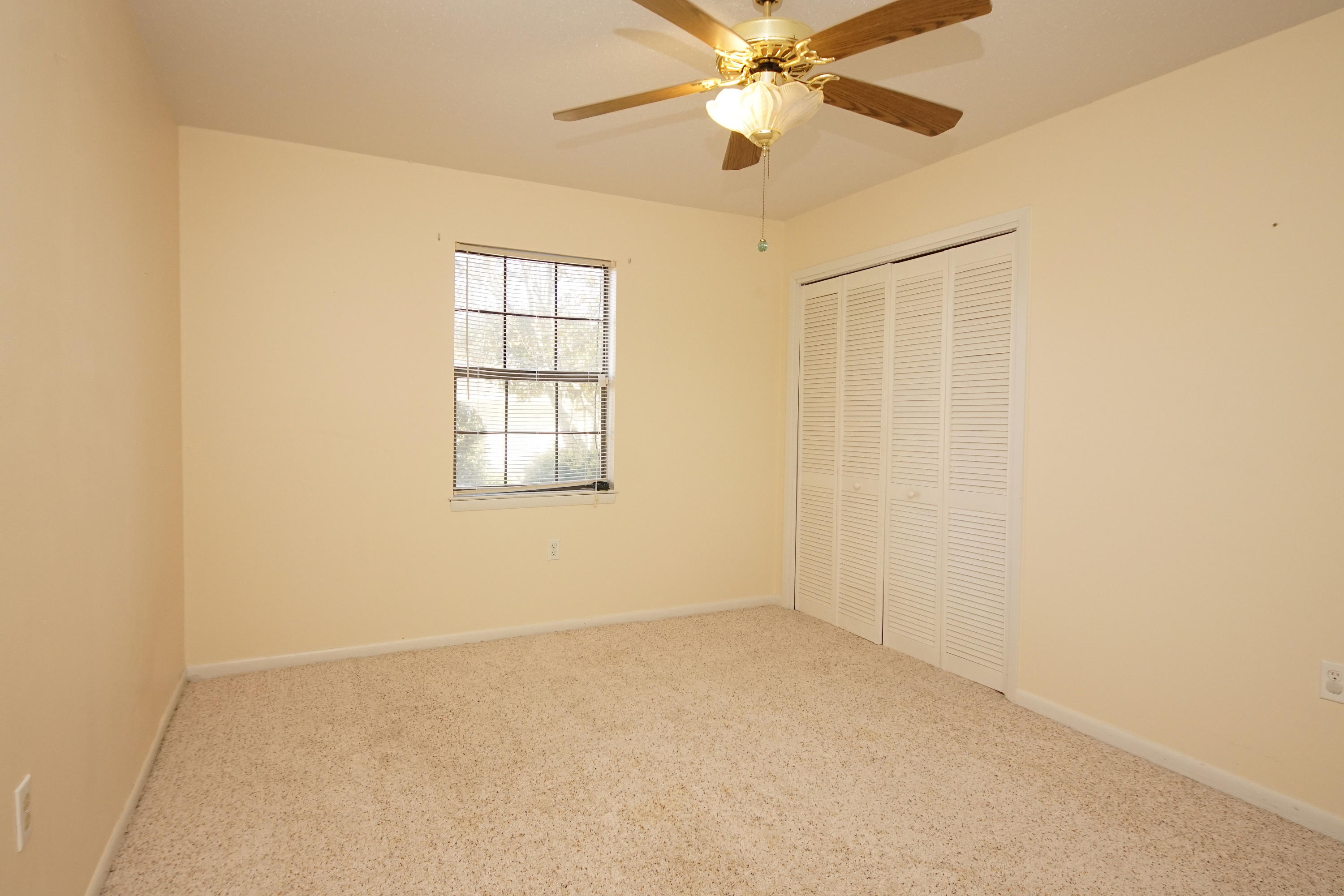 LAKE LORRAINE ESTATES 3 - Residential