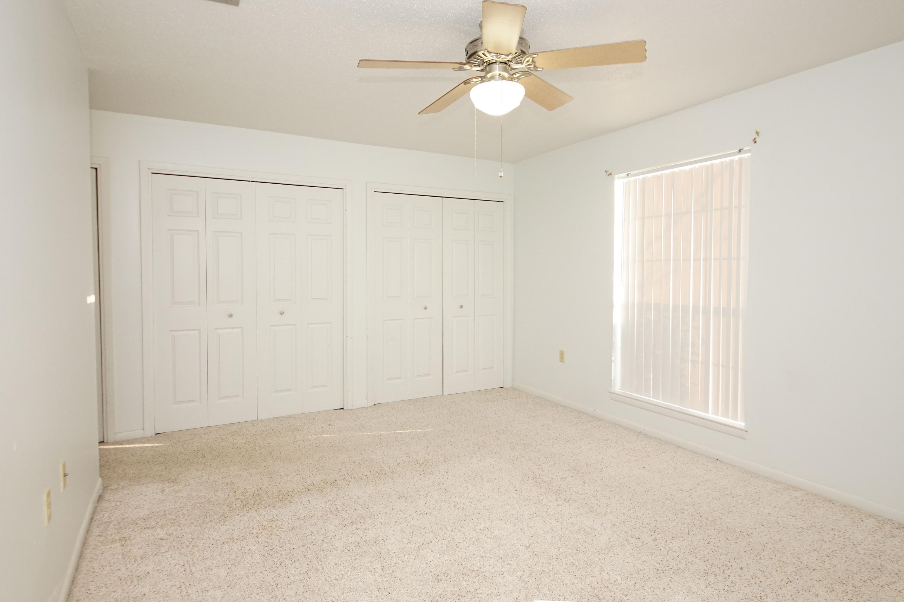 LAKE LORRAINE ESTATES 3 - Residential