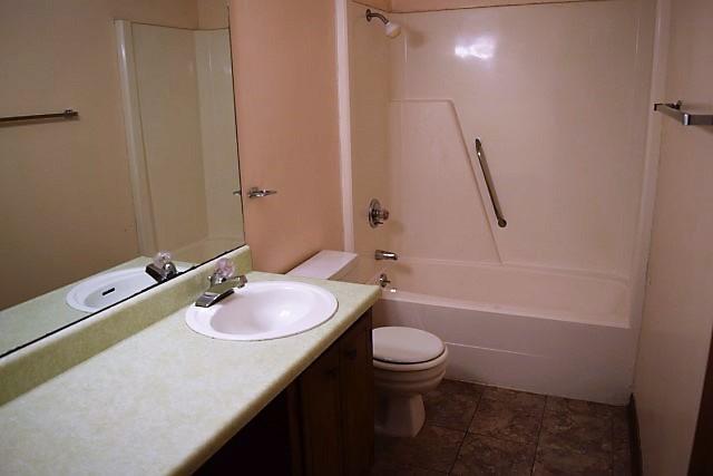 CRESTVIEW - Residential