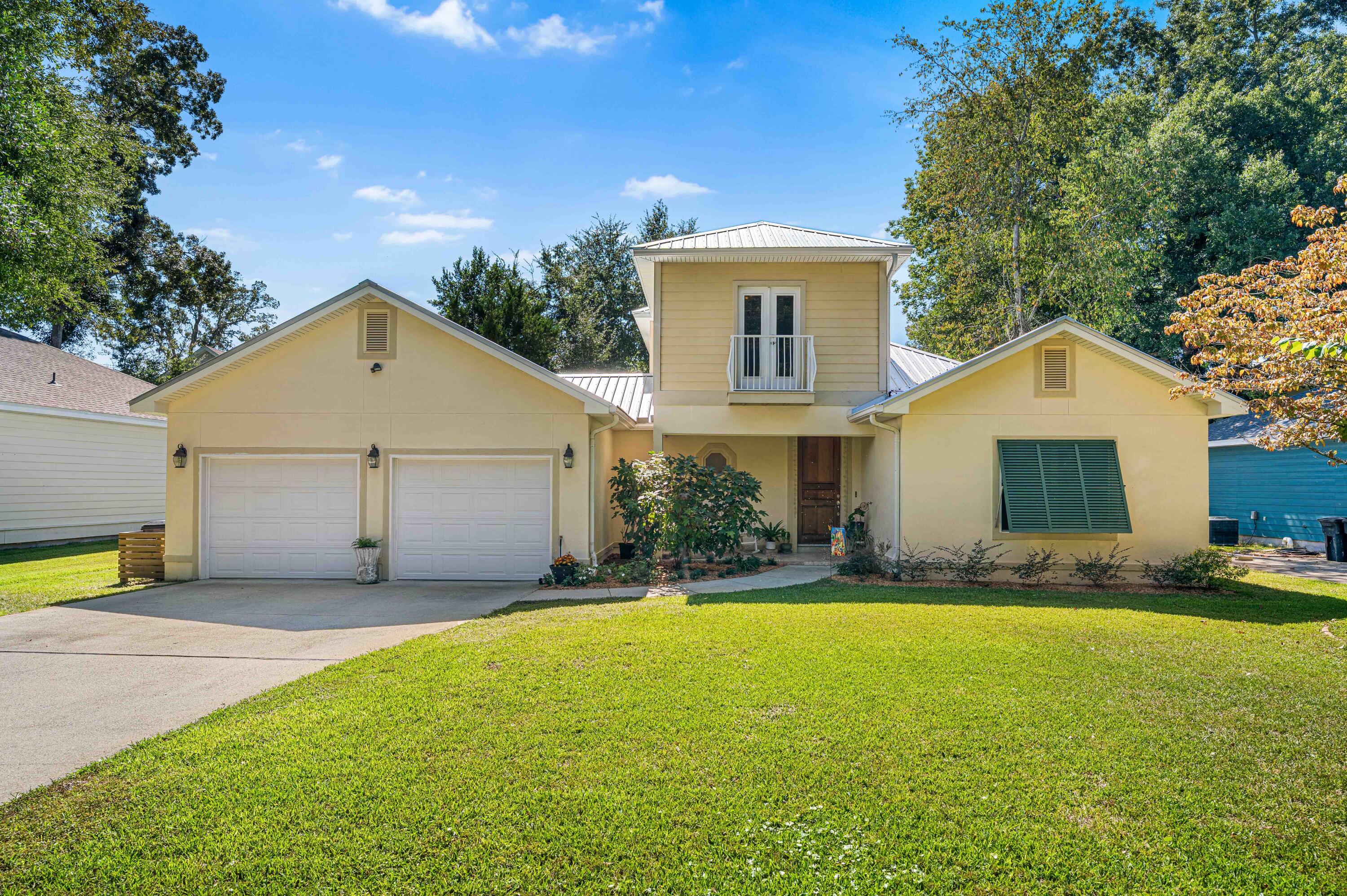 MOORES LANDING - Residential