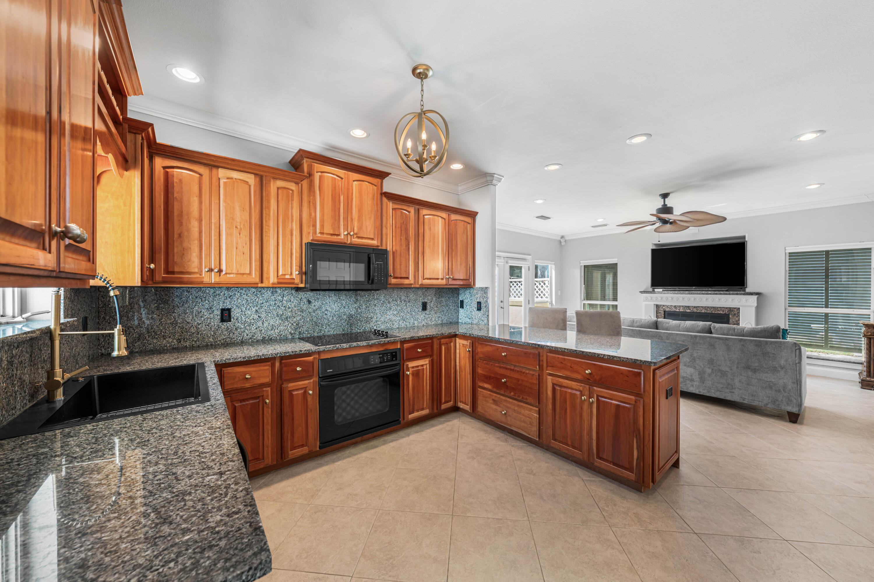 MOORES LANDING - Residential