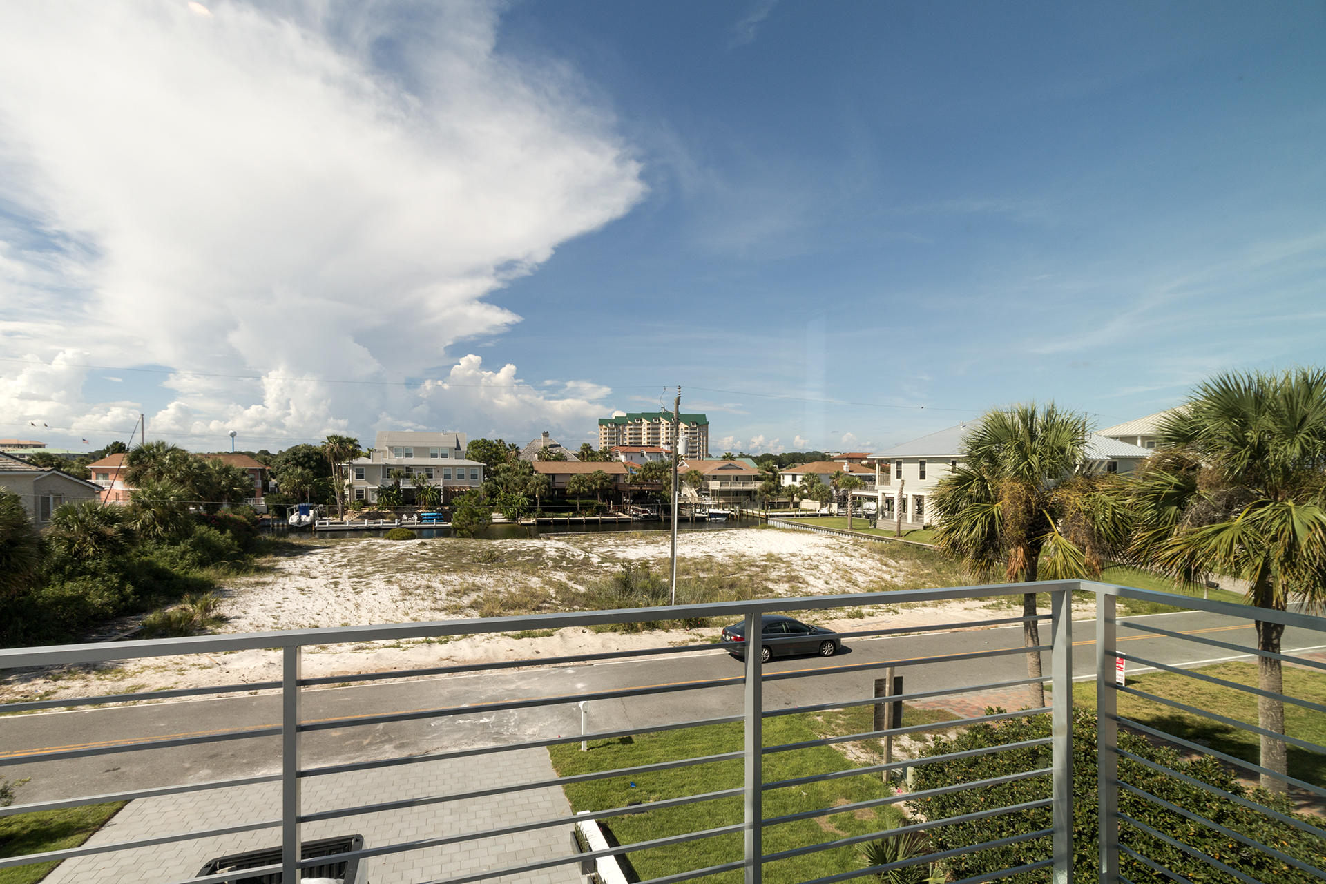 HOLIDAY ISLE - Residential