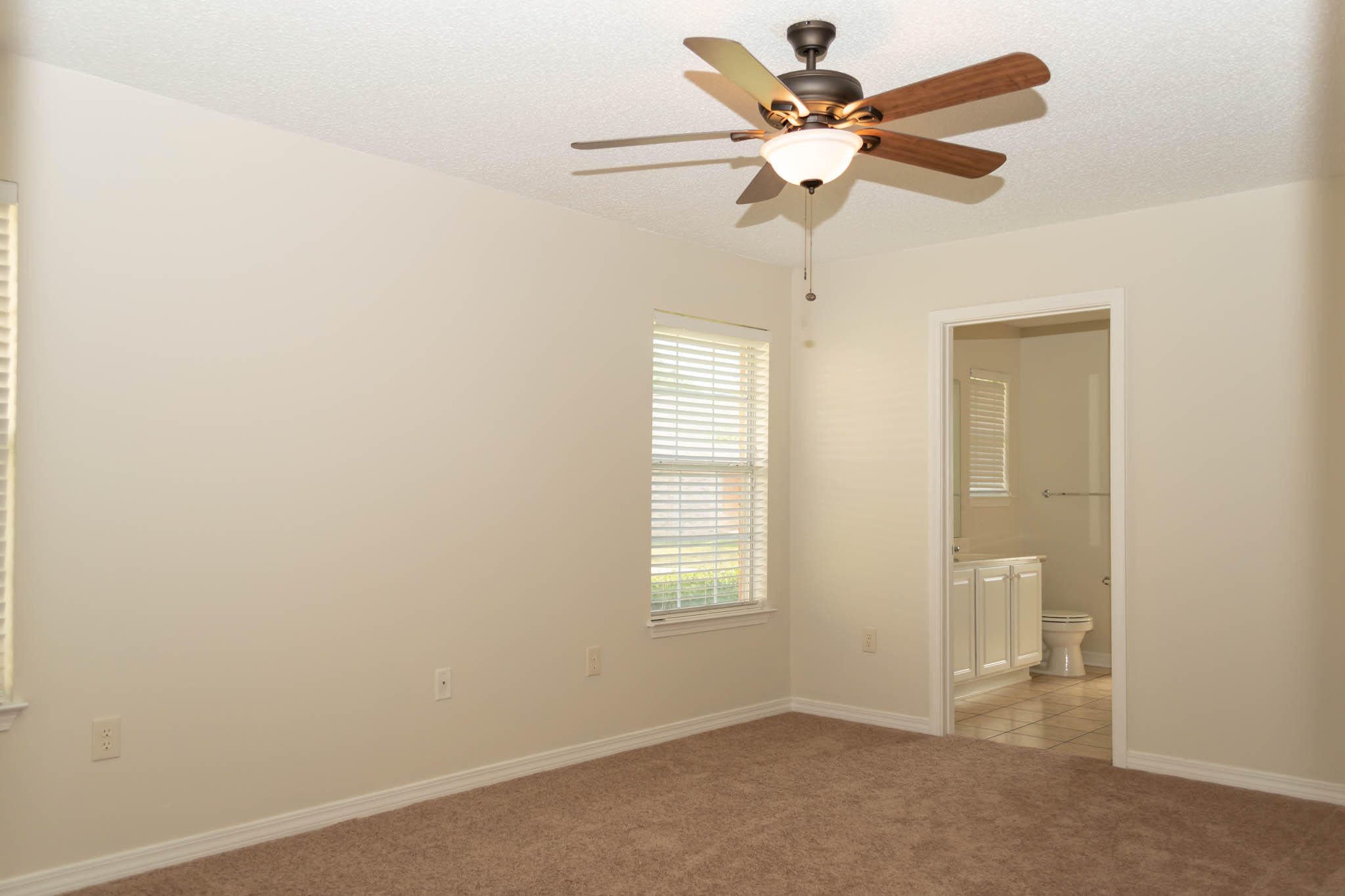 EMERALD LAKES PH 3 - Residential