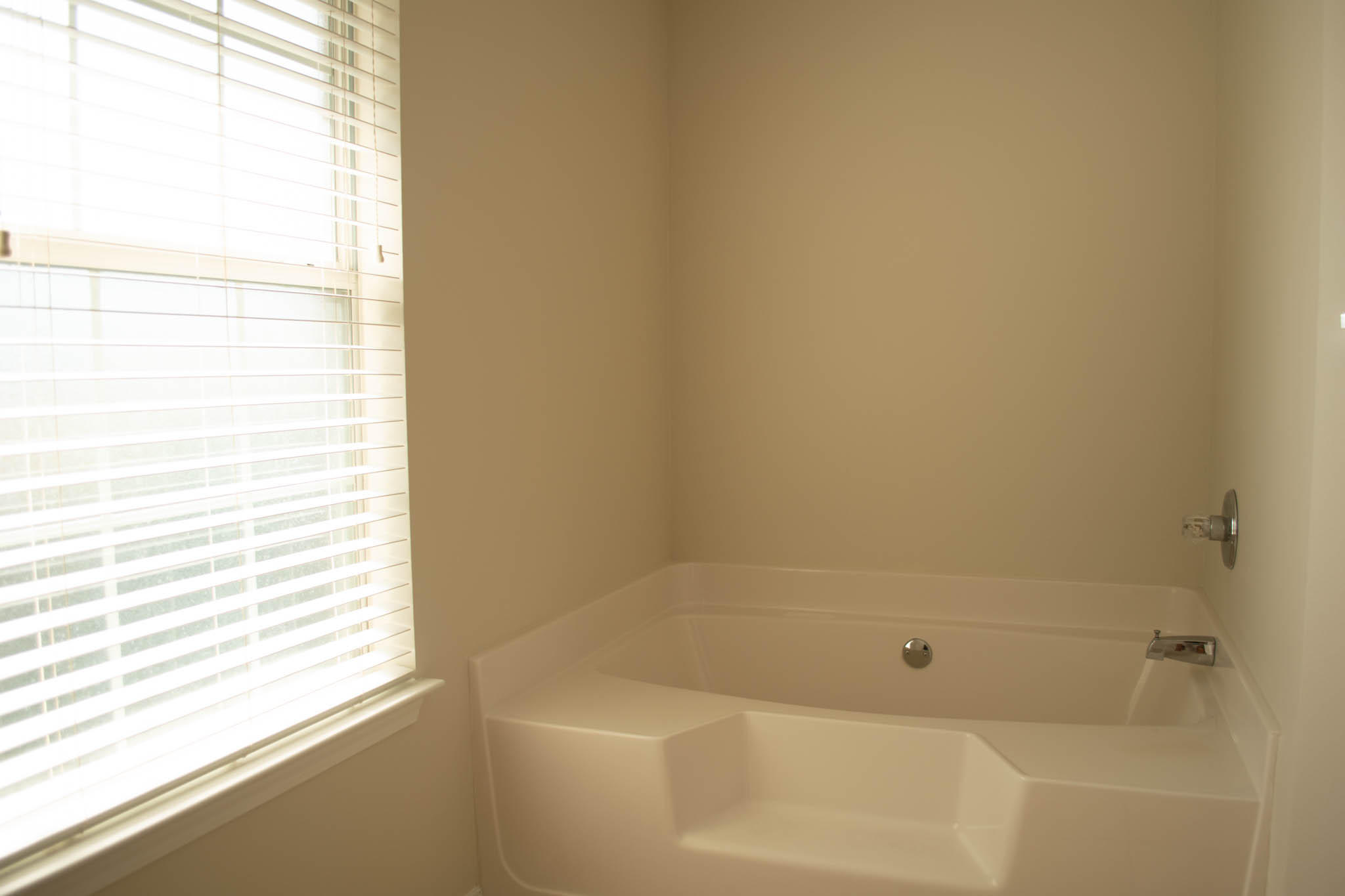 EMERALD LAKES PH 3 - Residential