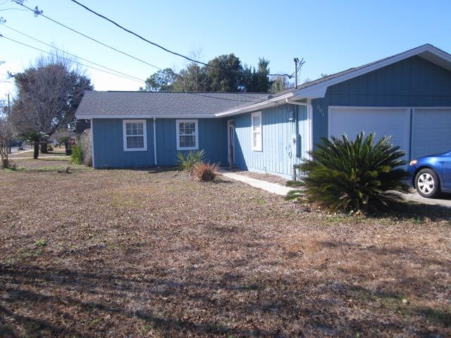 SEA HILLS 3RD ADD LOT 14 BLK A - Residential