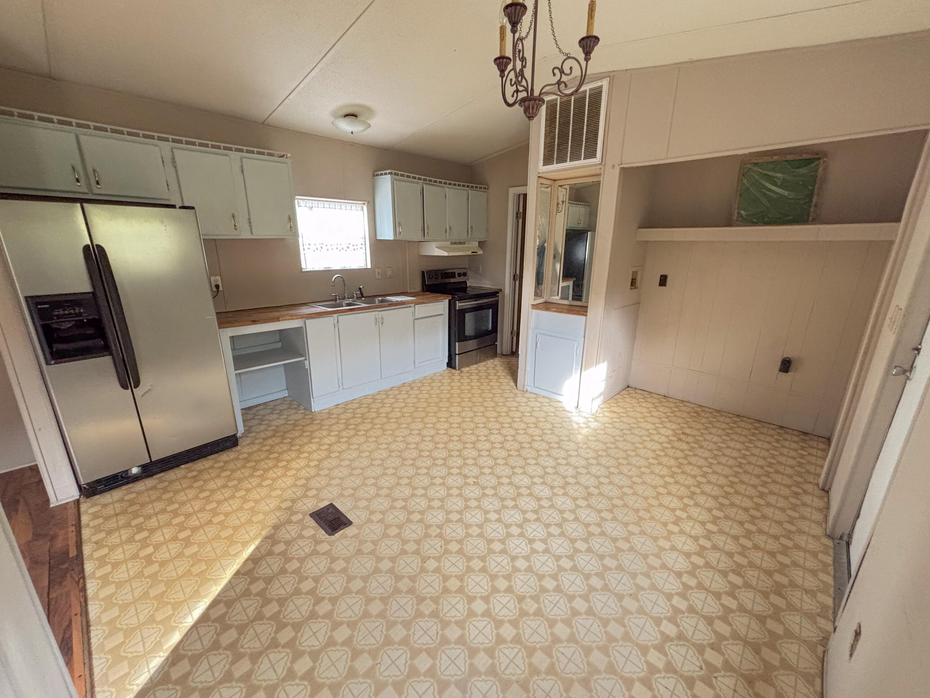 OAKWOOD HILLS UNIT 1 - Residential