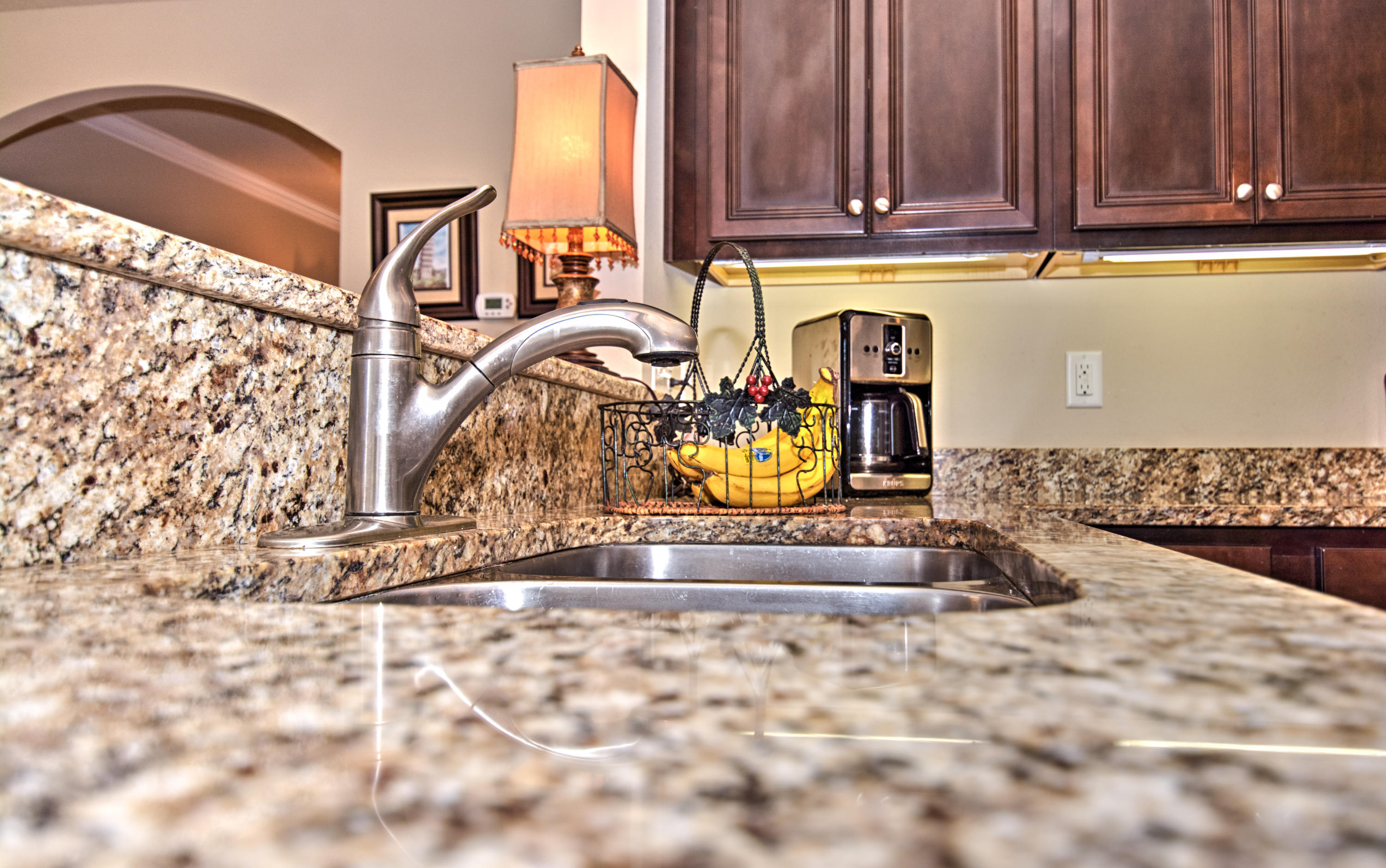 WHISPERING LAKE - Residential