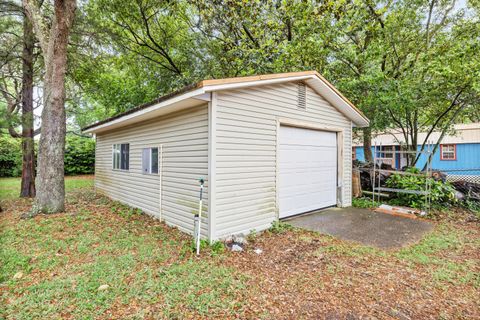 A home in Fort Walton Beach