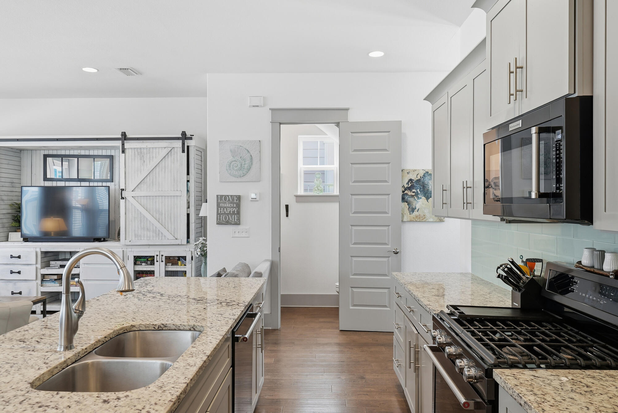 HIGHLAND PARKS - Residential