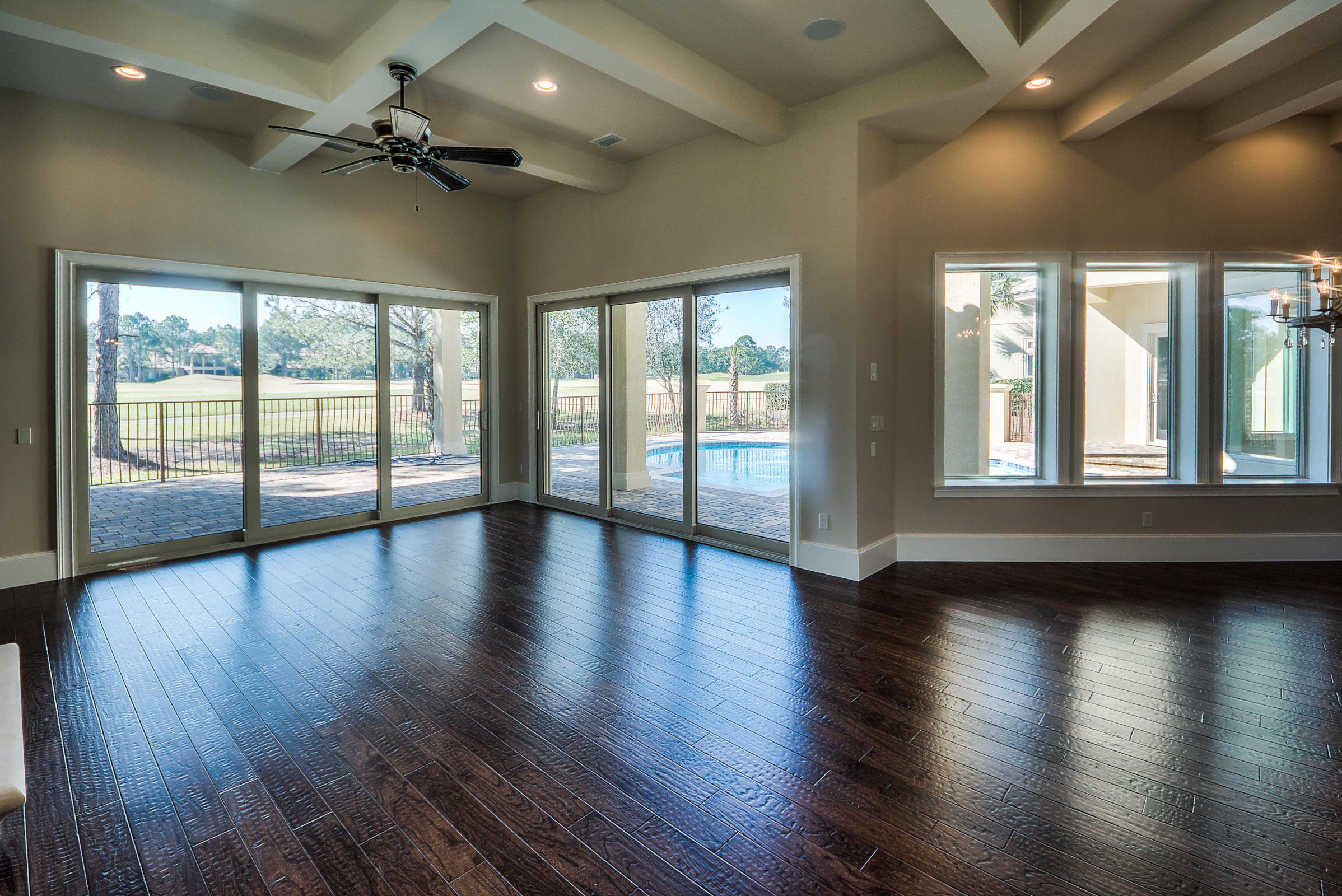 BURNT PINE - Residential