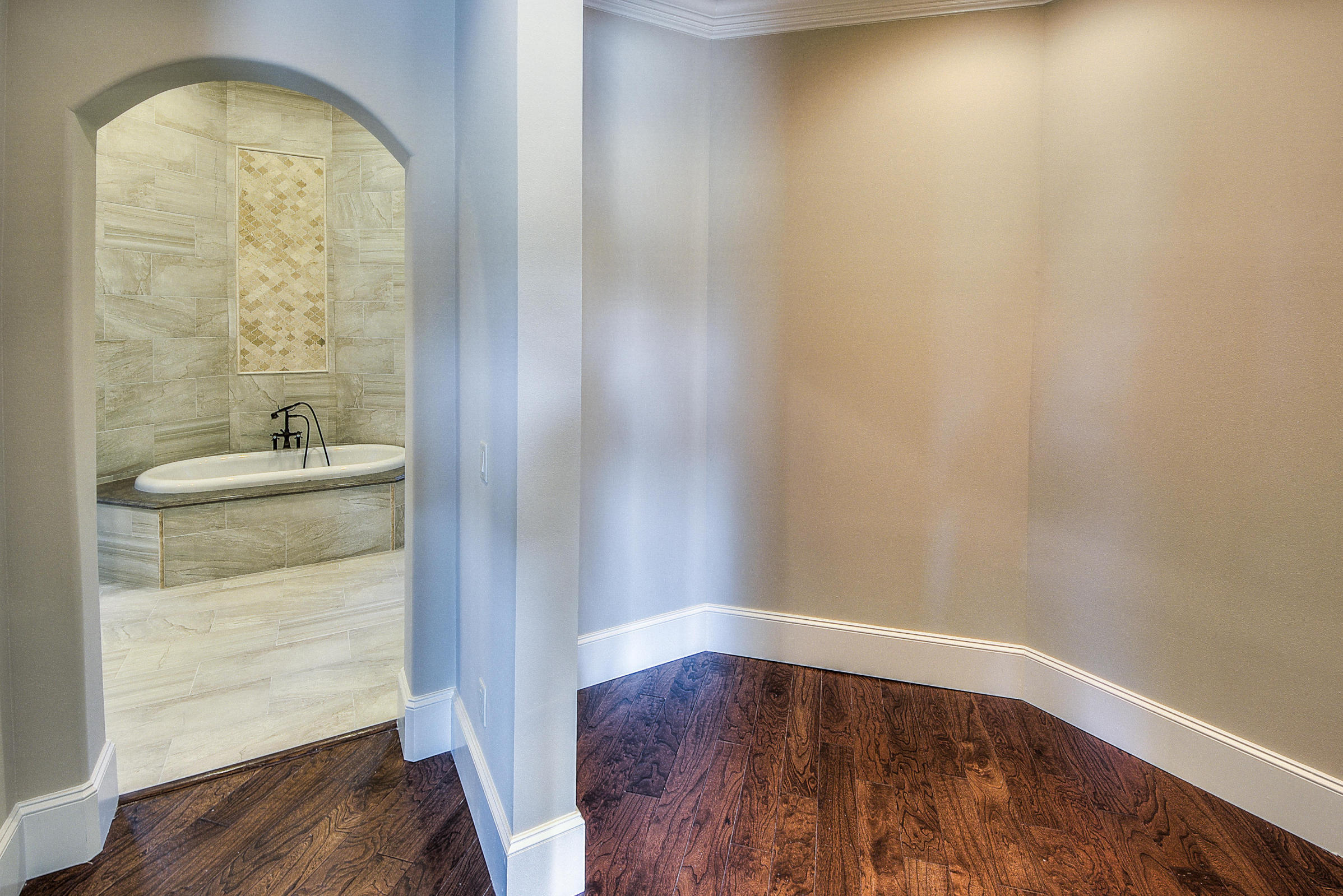 BURNT PINE - Residential