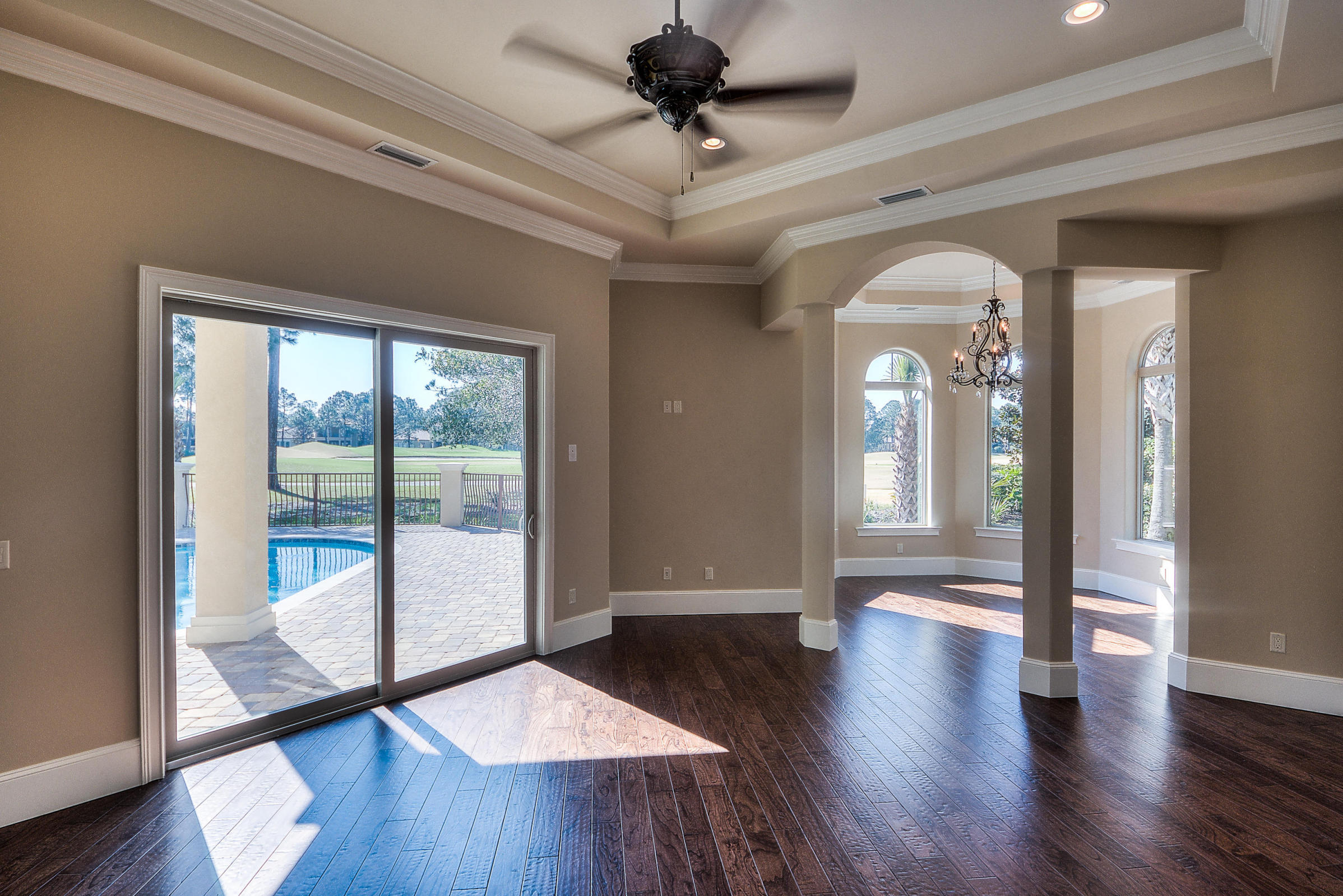 BURNT PINE - Residential