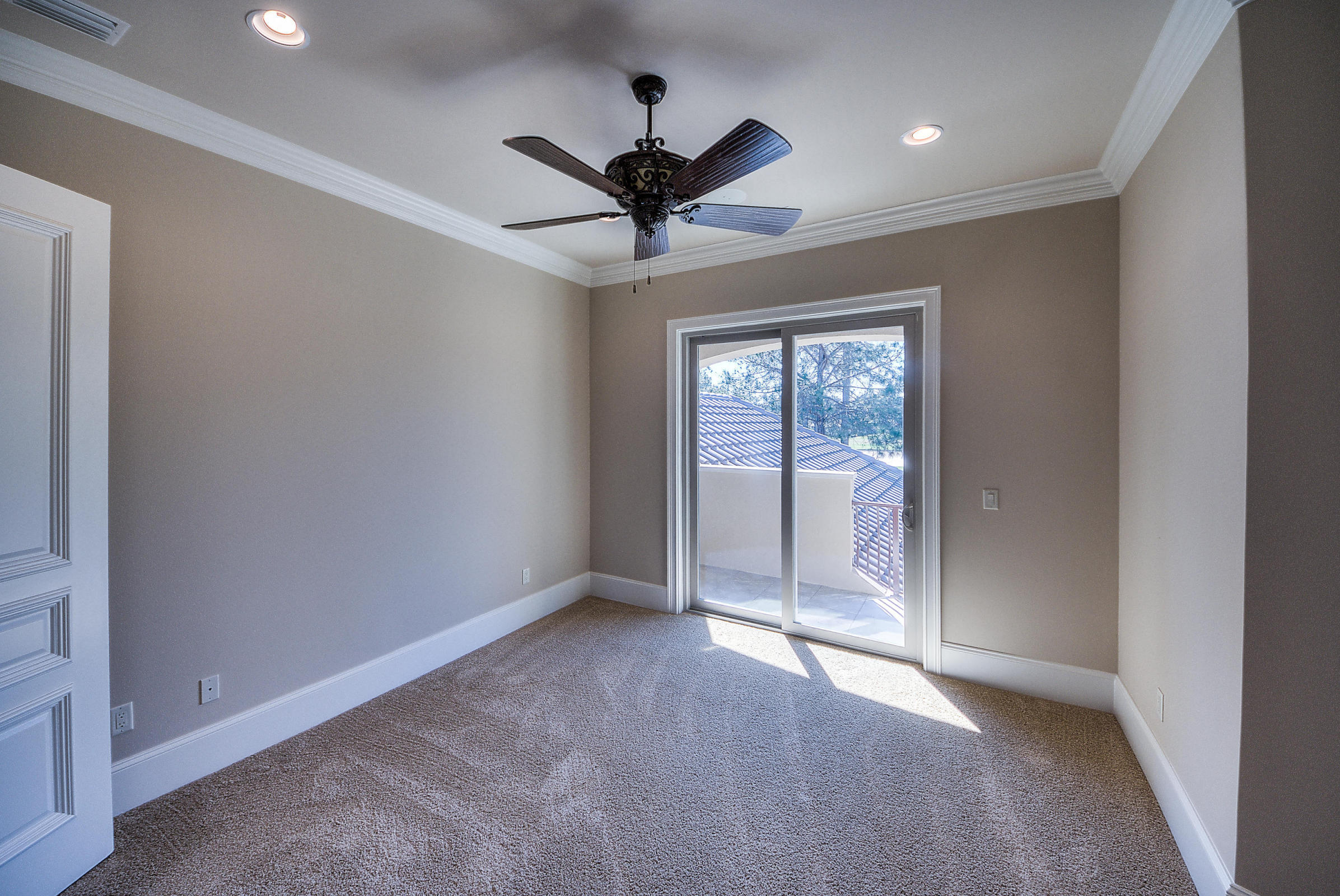 BURNT PINE - Residential