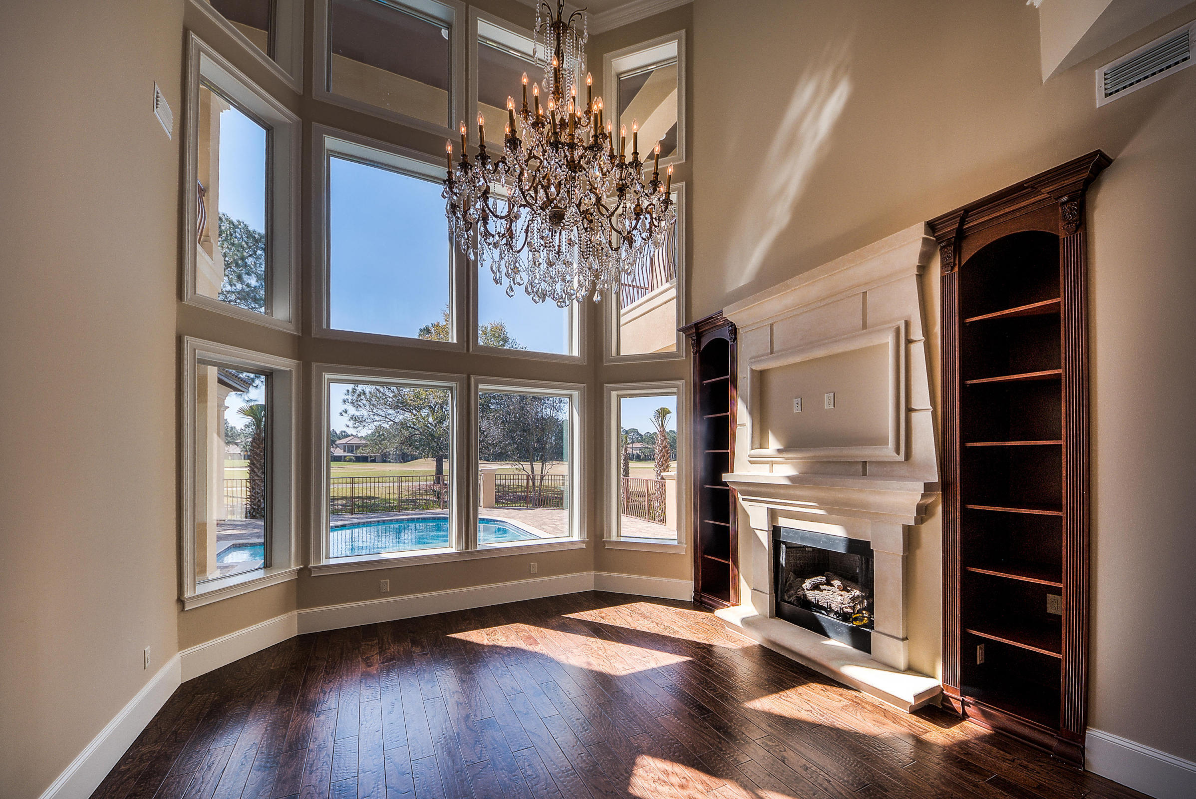 BURNT PINE - Residential