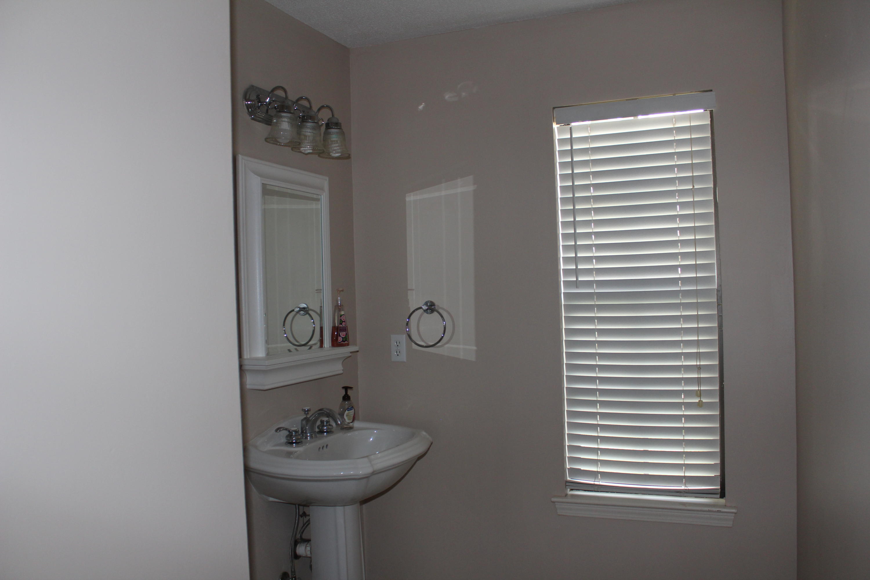 CROSSWINDS 1ST ADDN - Residential Lease