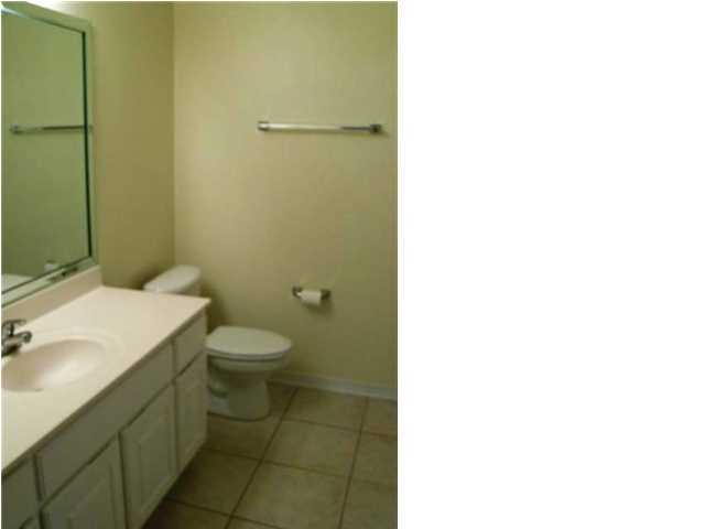 SHANYN TAYLOR OAKS - Residential Lease