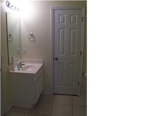 SHANYN TAYLOR OAKS - Residential Lease