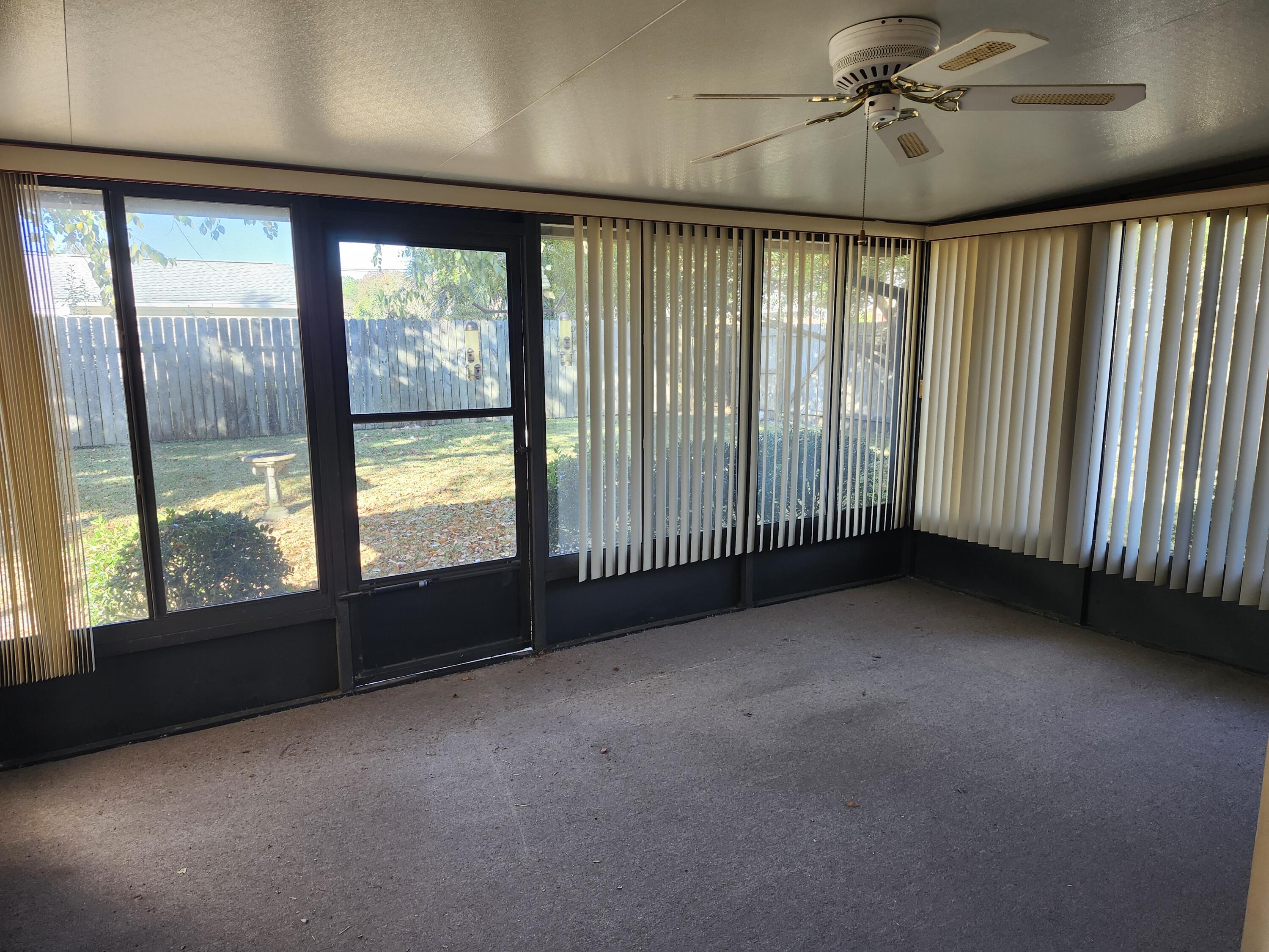 Mary Esther Manor - Residential