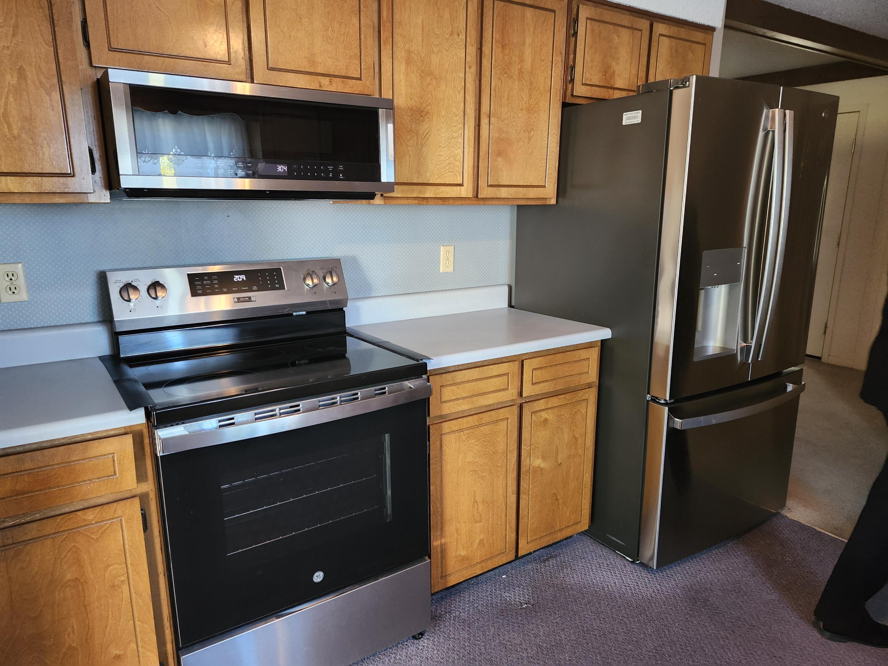 Mary Esther Manor - Residential