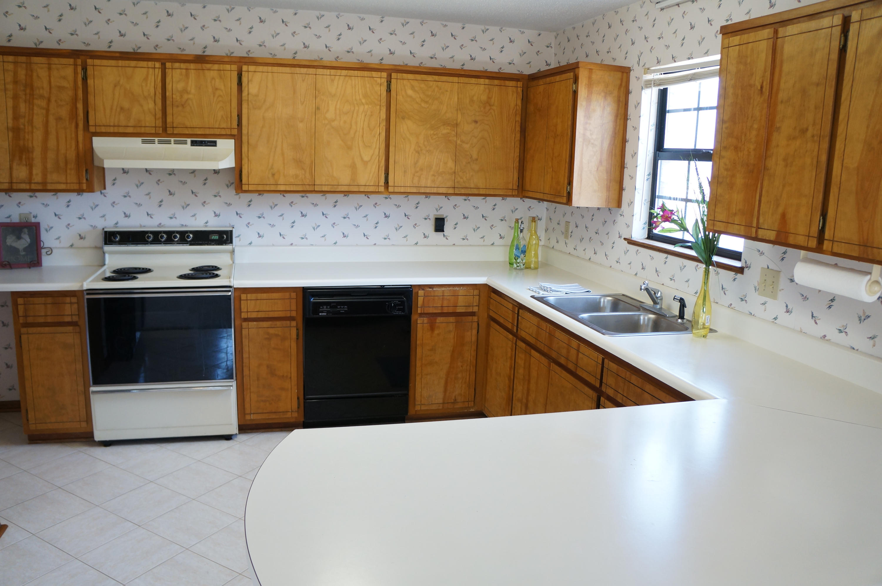 TIMBERLAKE ESTATES - Residential