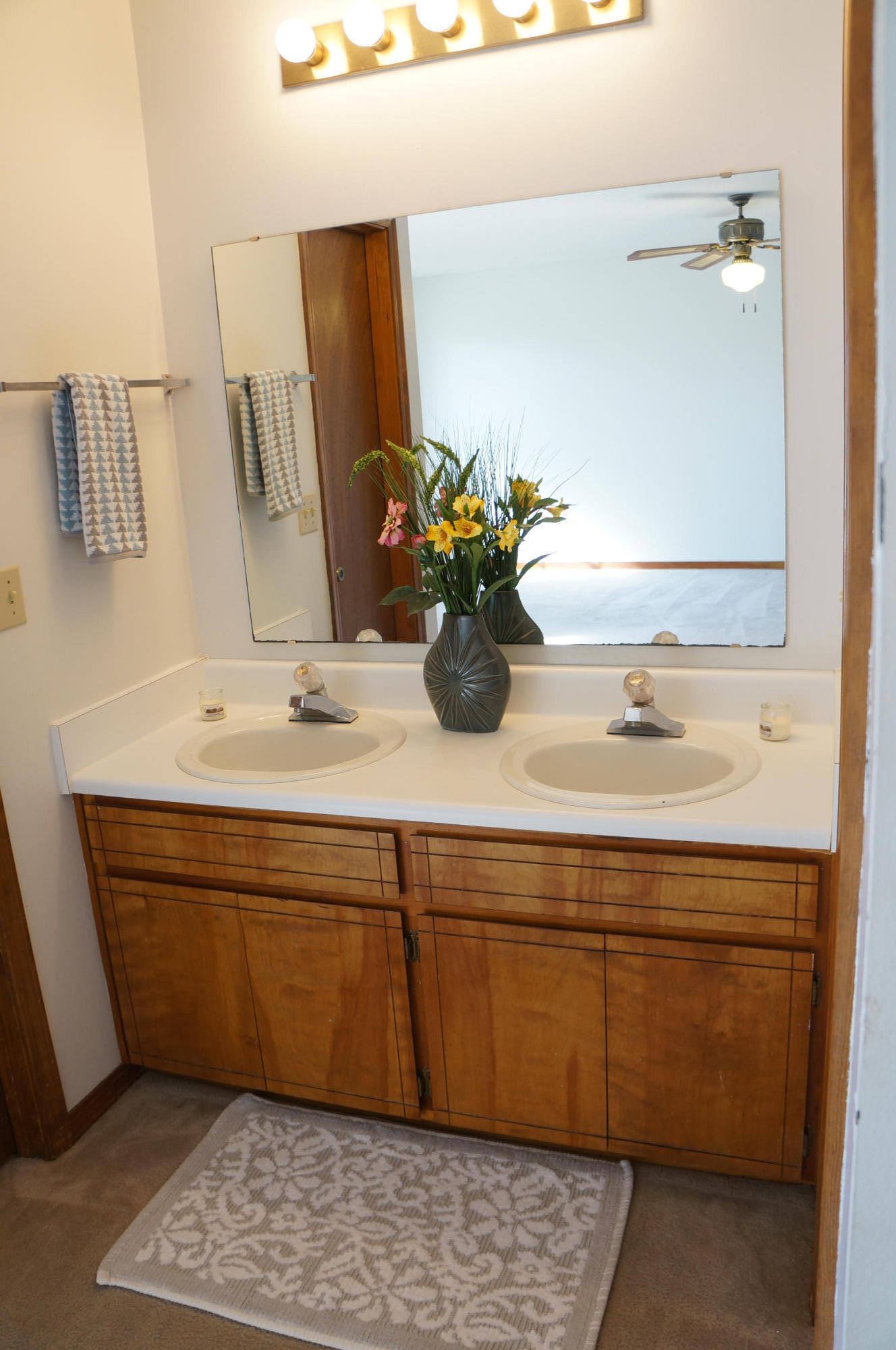 TIMBERLAKE ESTATES - Residential