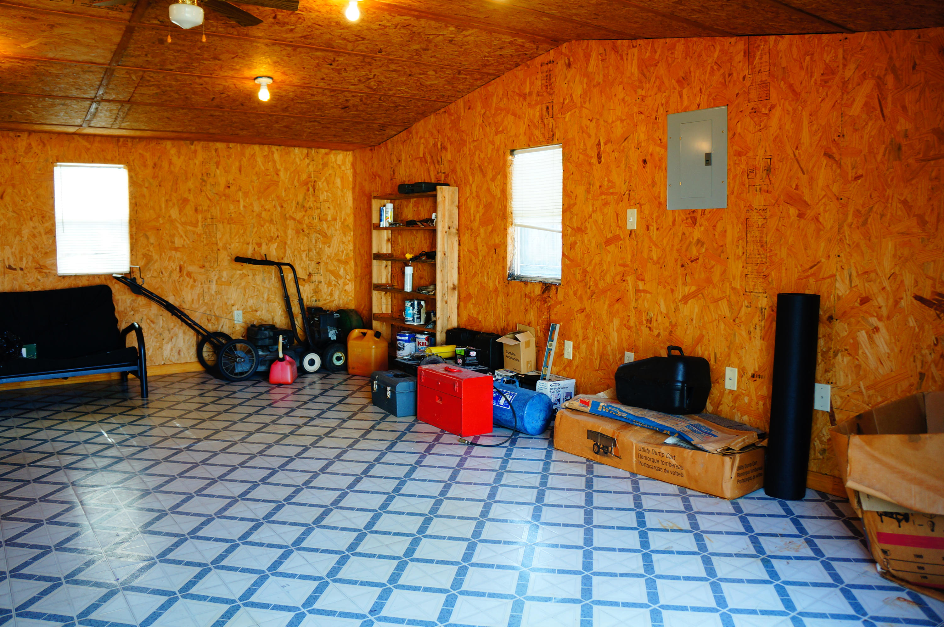 TIMBERLAKE ESTATES - Residential