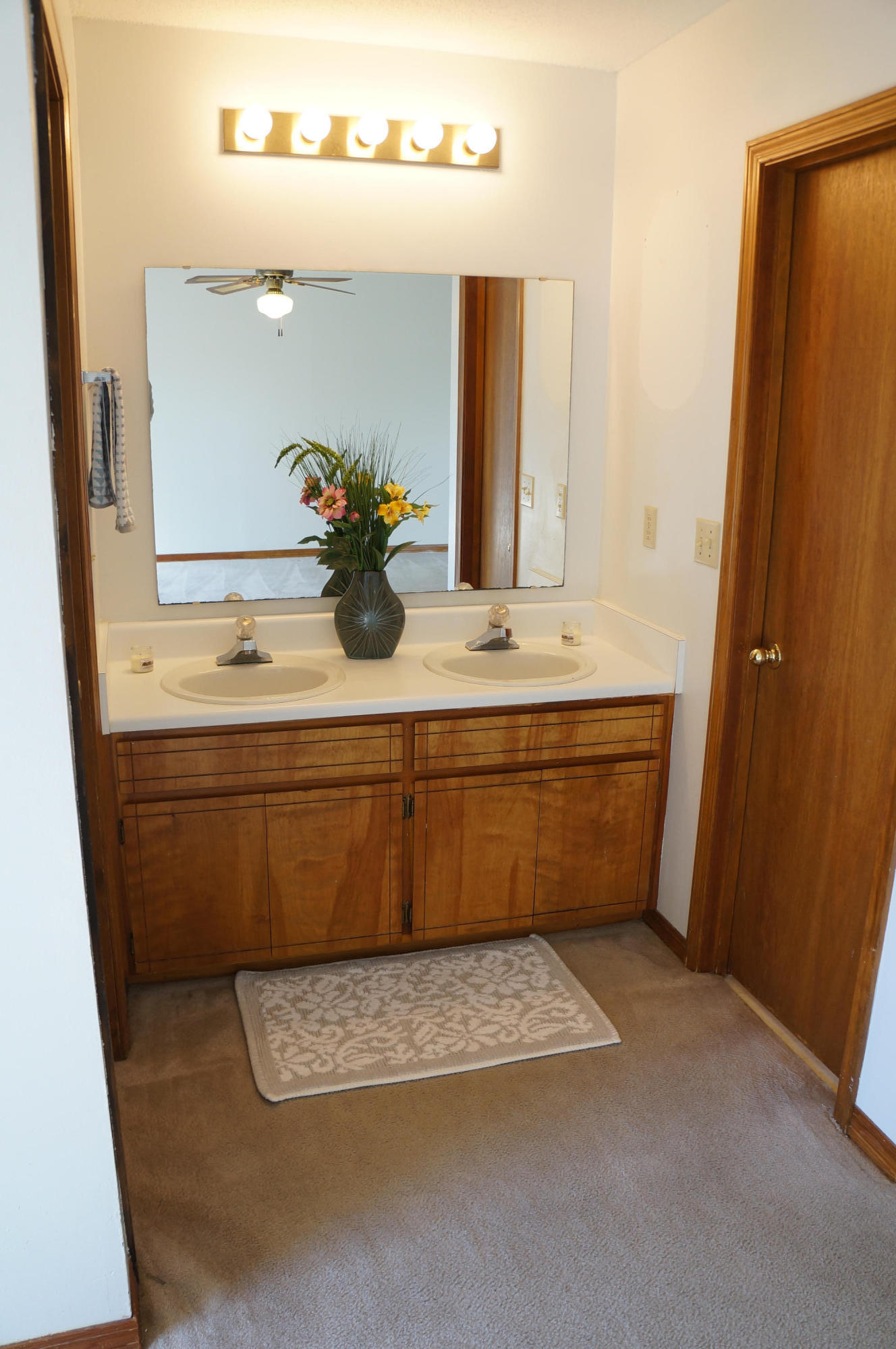 TIMBERLAKE ESTATES - Residential