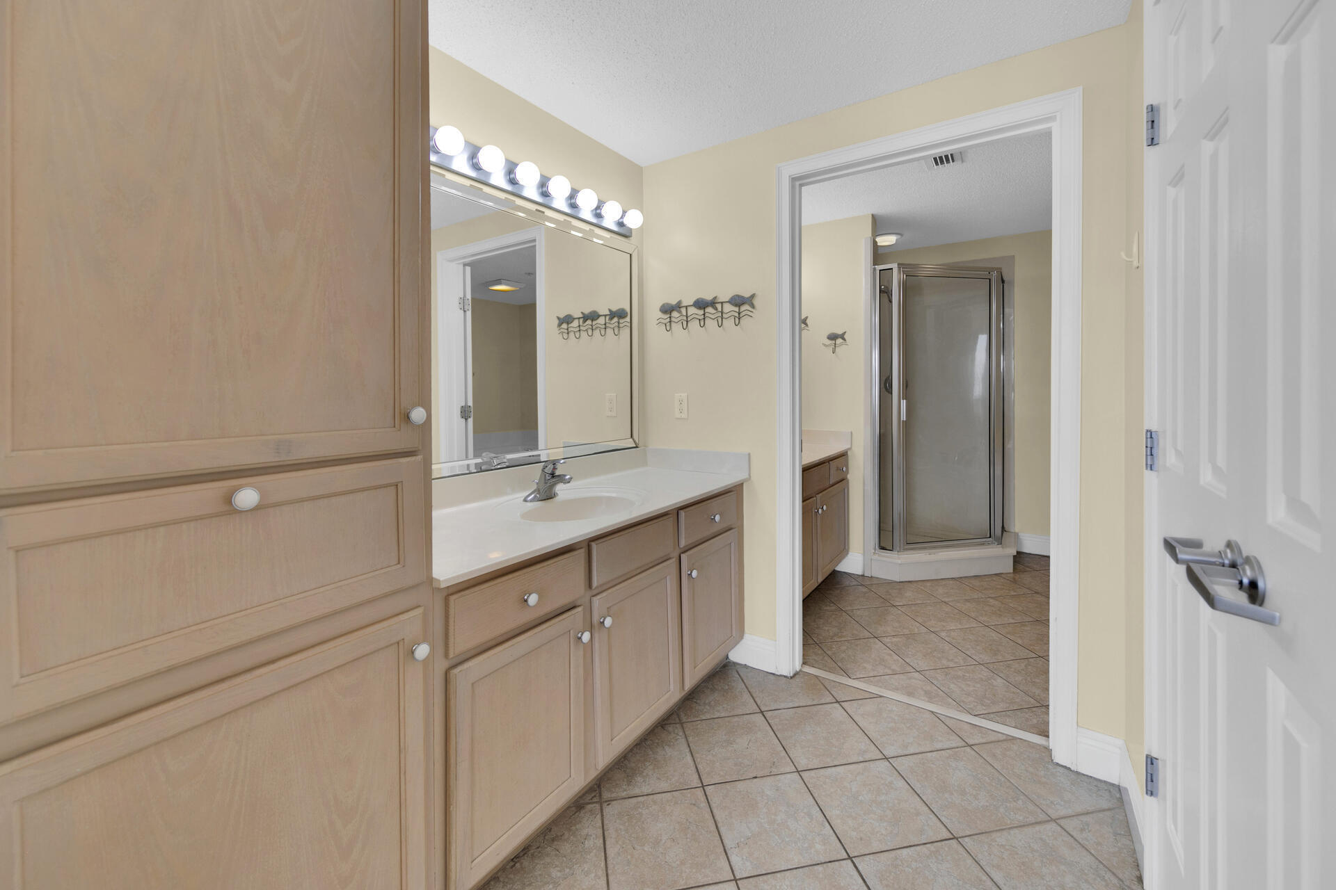 WATERS EDGE - Residential