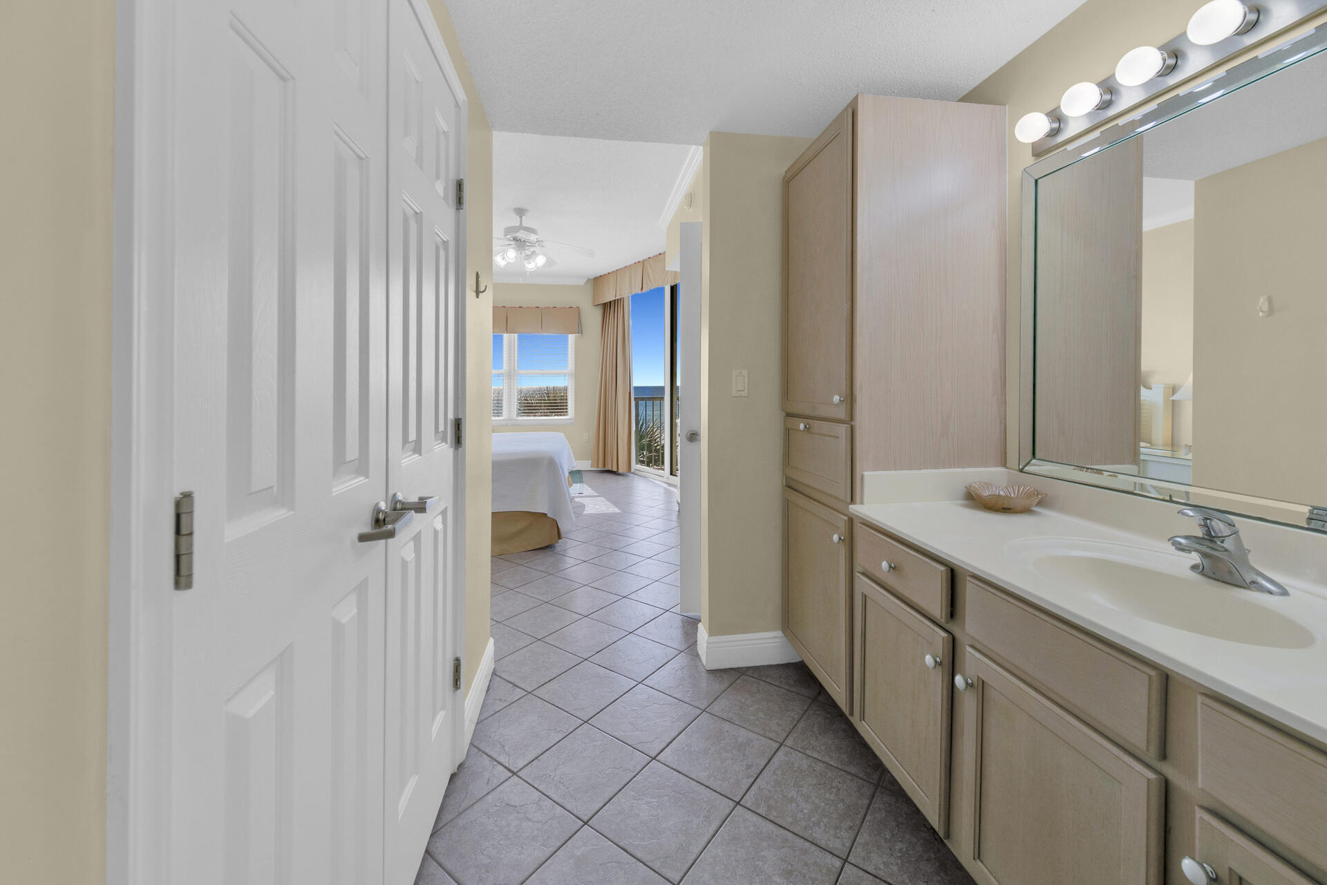 WATERS EDGE - Residential