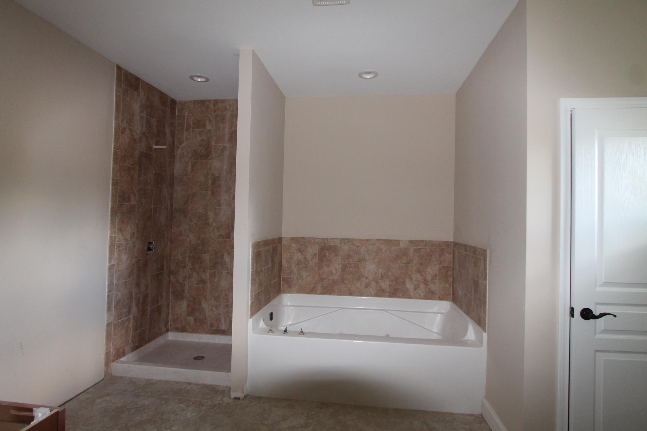 TRAILWOOD ESTATES - Residential