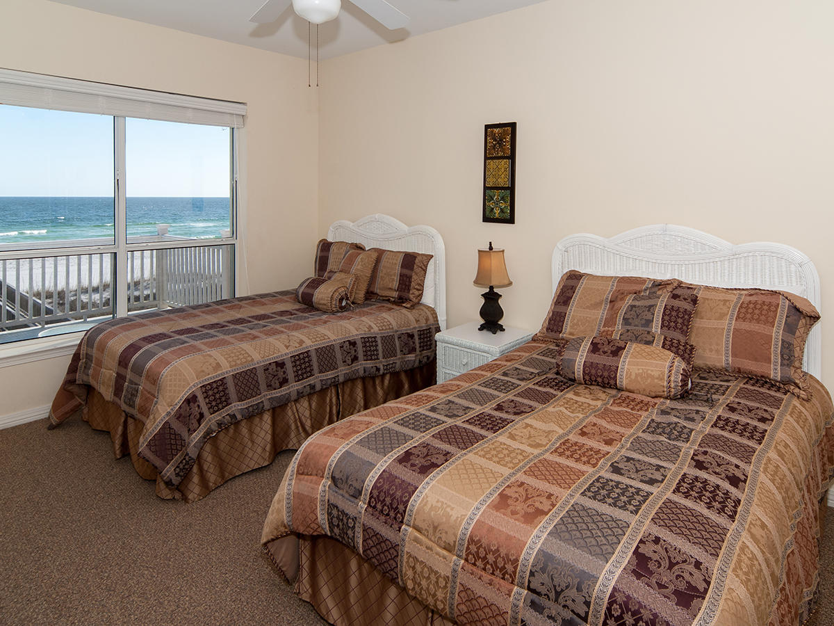 HOLIDAY ISLE - Residential