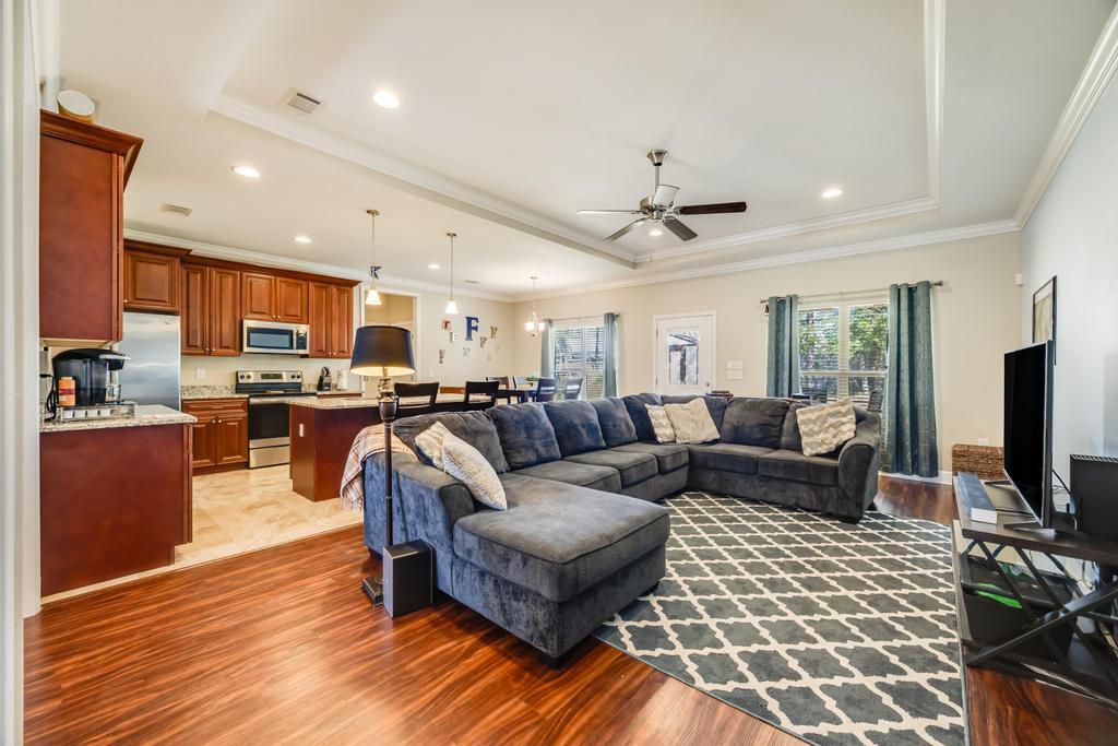 COUNTRYVIEW ESTATES 3RD ADDN - Residential