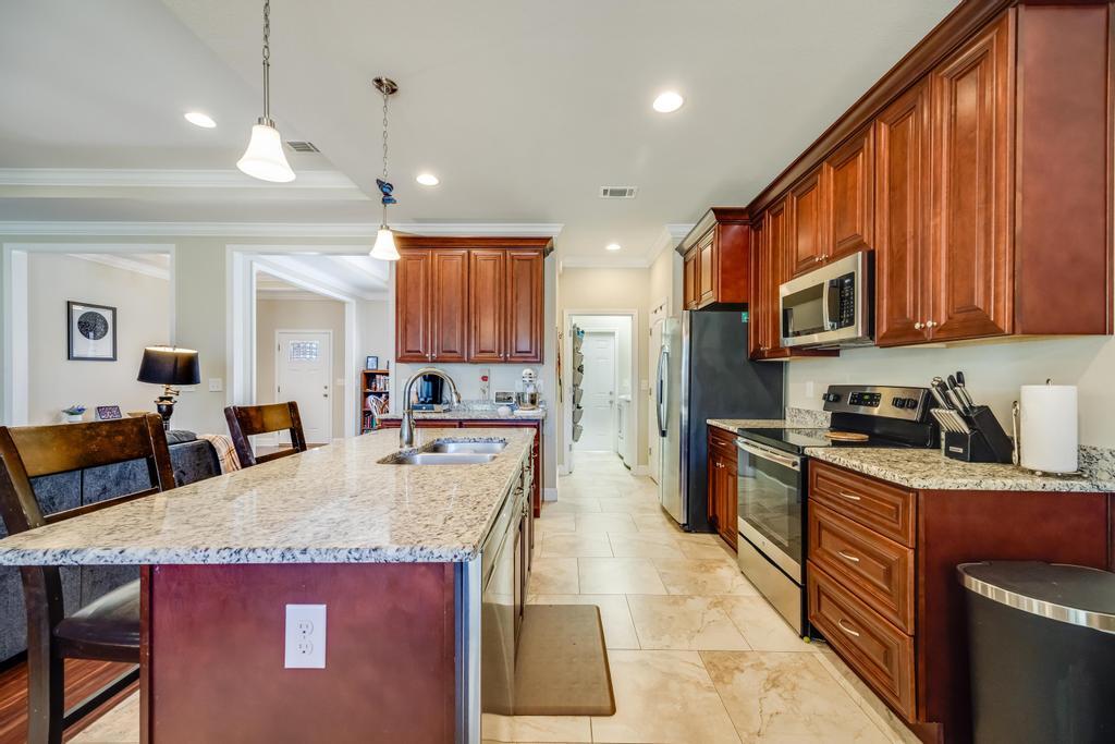 COUNTRYVIEW ESTATES 3RD ADDN - Residential