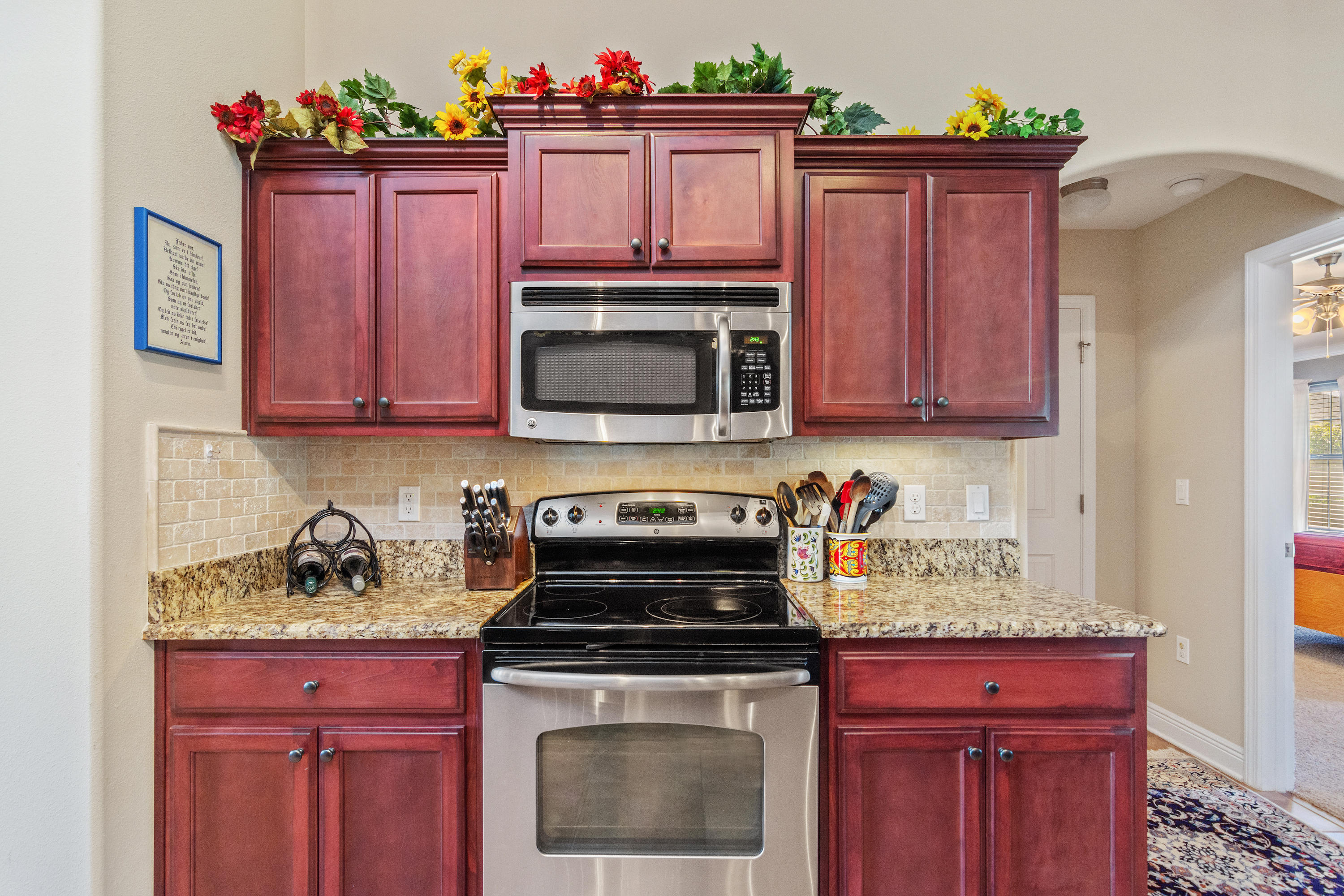 SUMMERSET ESTATES - Residential